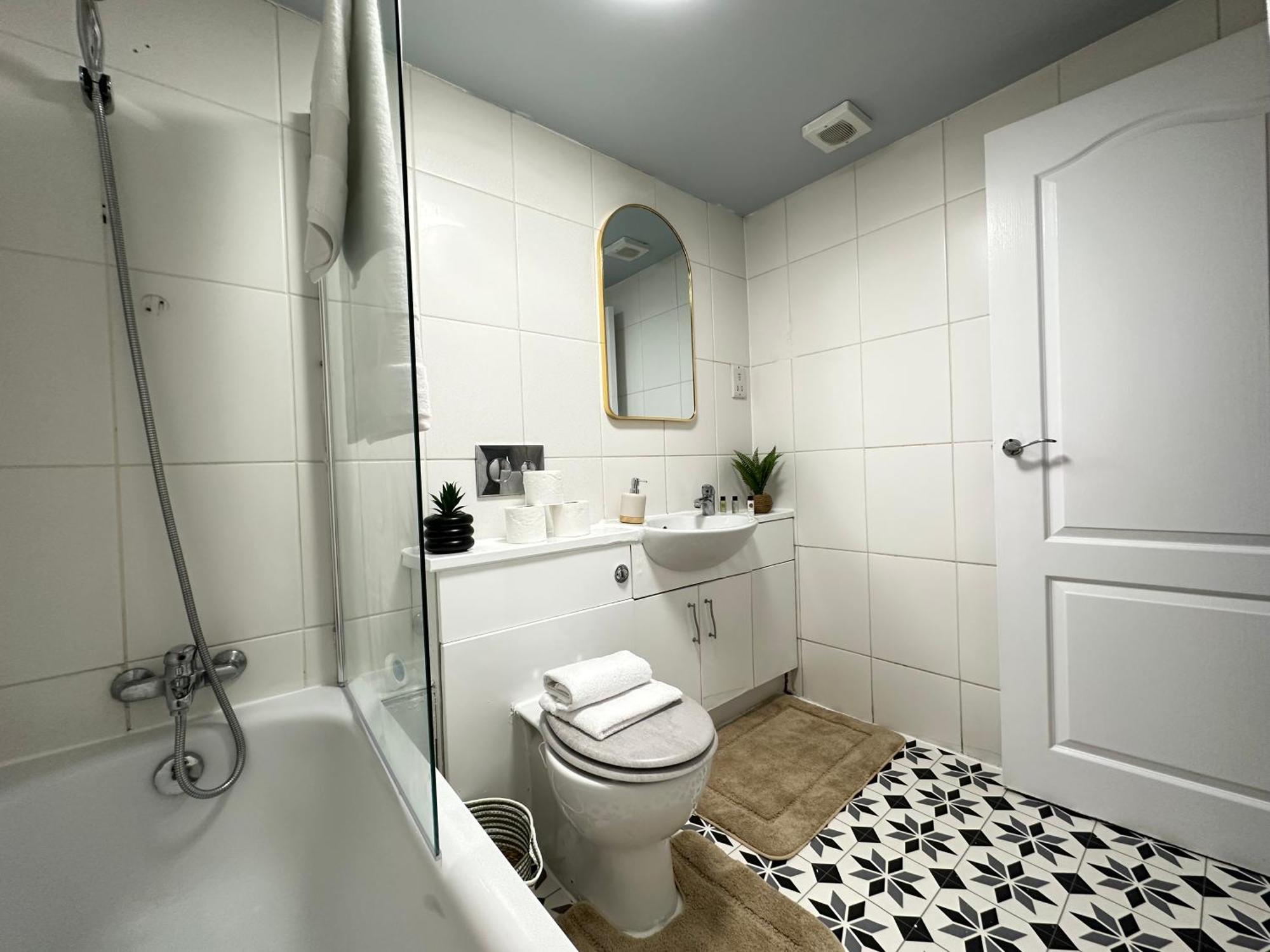 Hyde Park Comfortable Family Apartment *