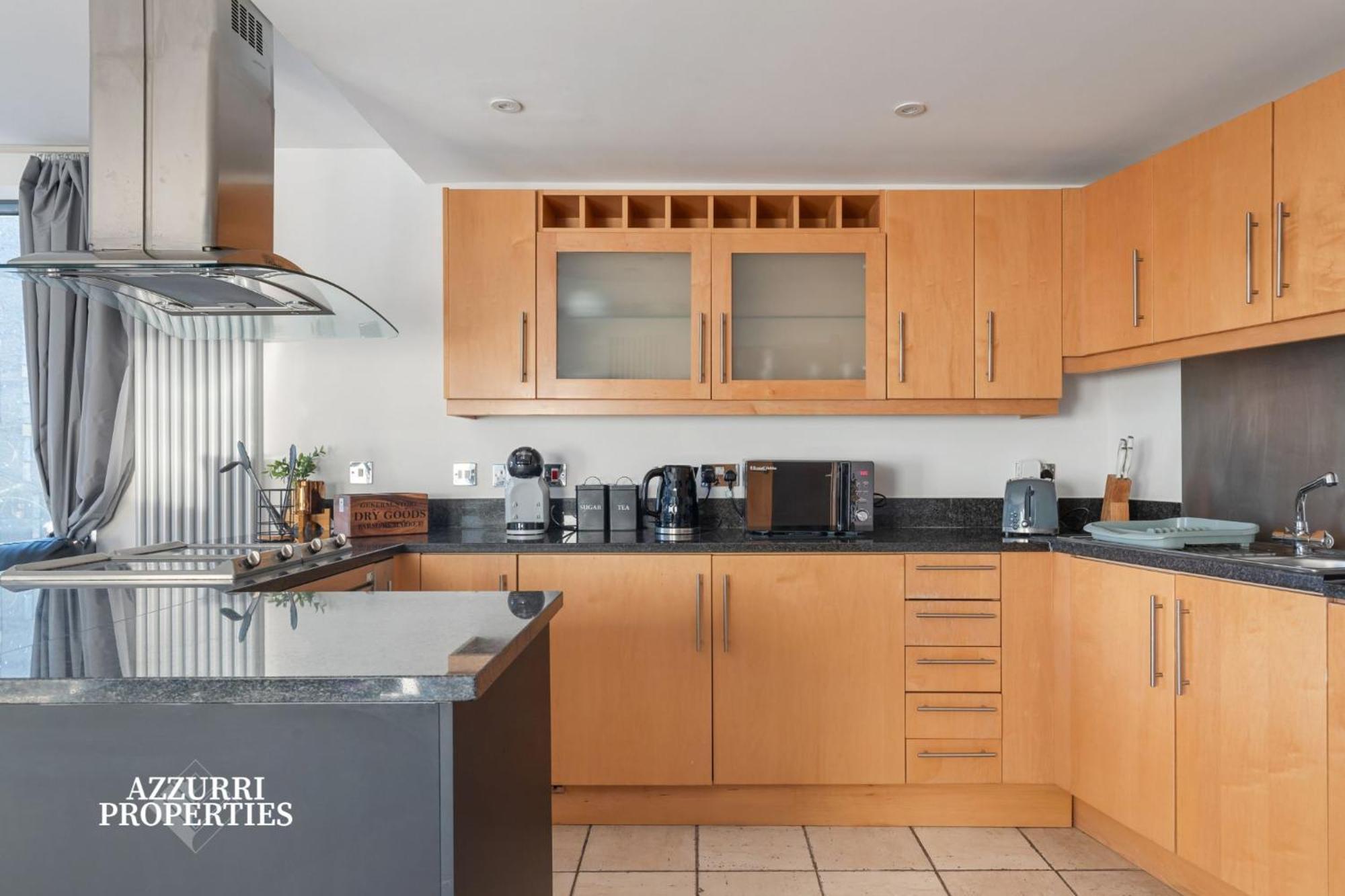 2 Bed Only Five Minutes Walk From Crossharbour Leilighet London