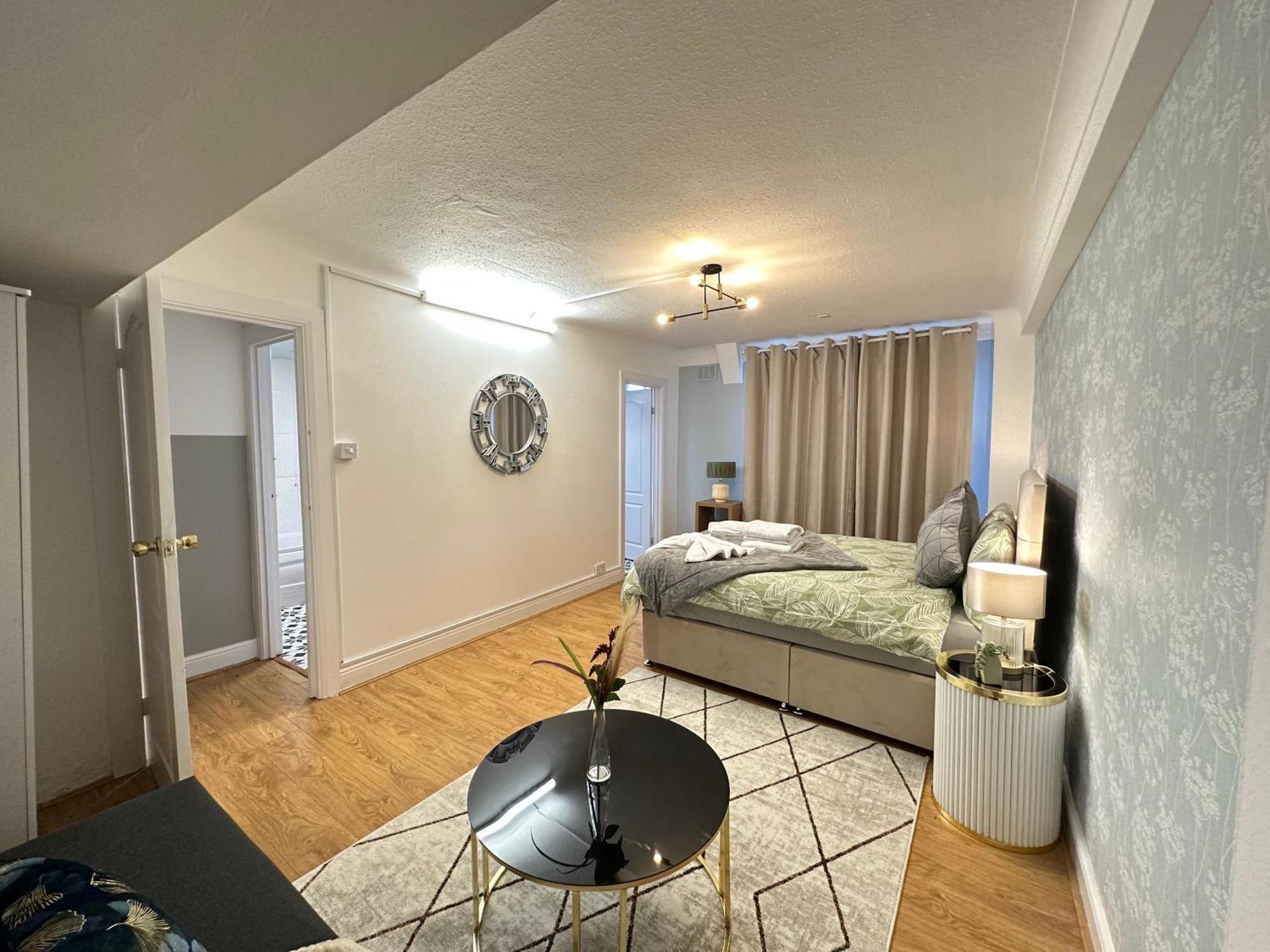Hyde Park Comfortable Family Apartment London
