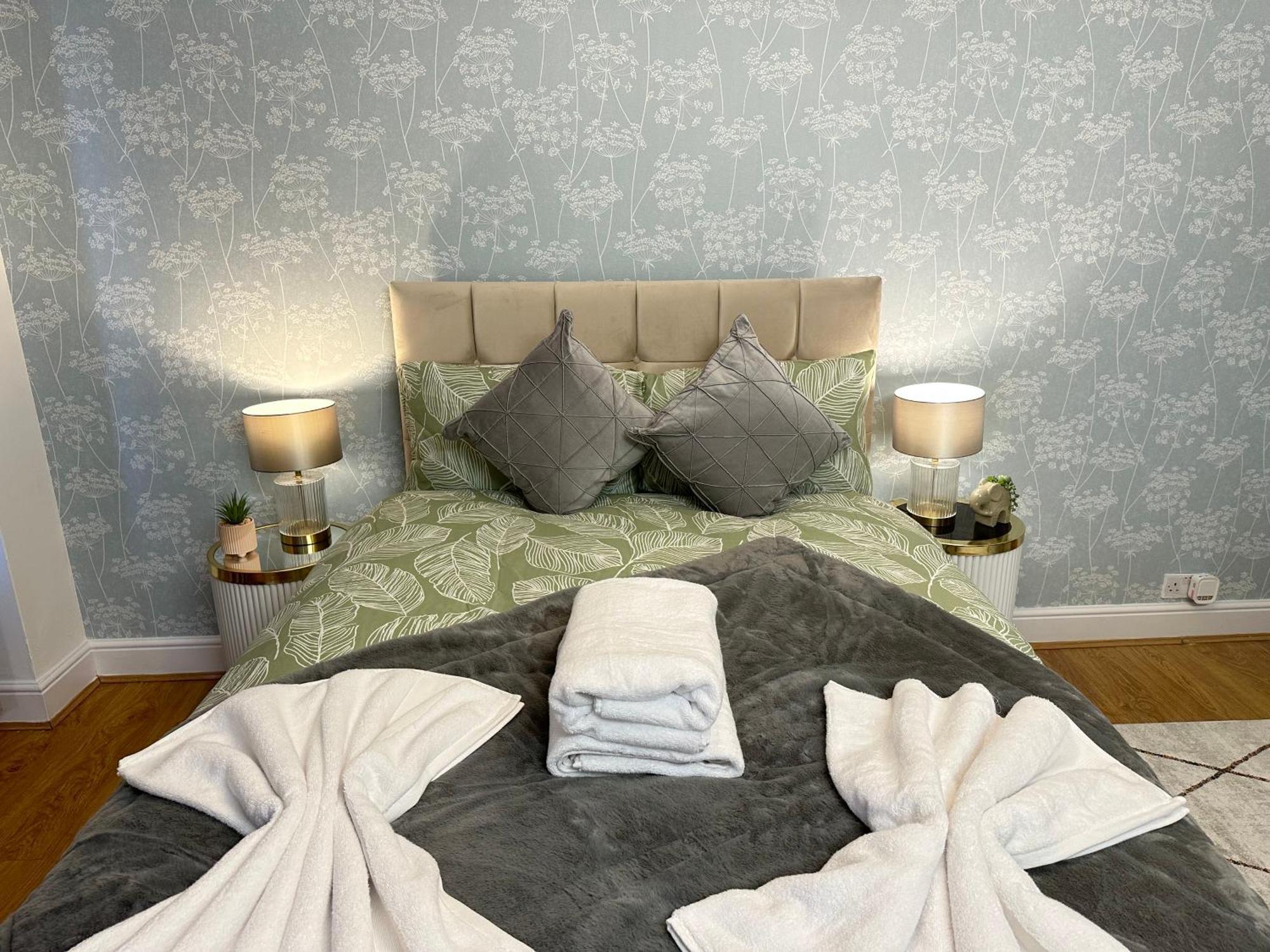 Hyde Park Comfortable Family Apartment *