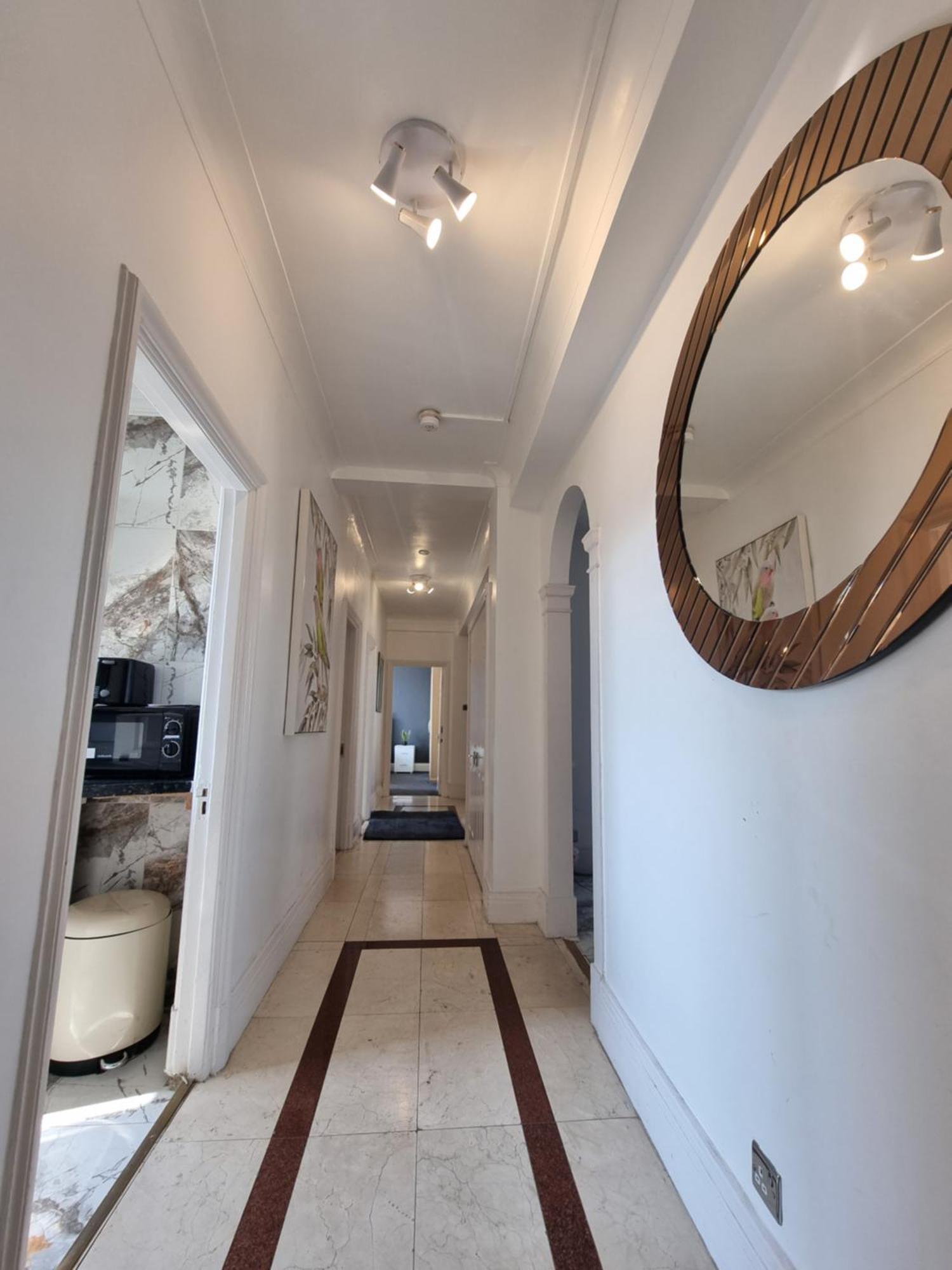 4th Flr Fantastic 3 Bedroom Flat In W2-g15 Apartment *