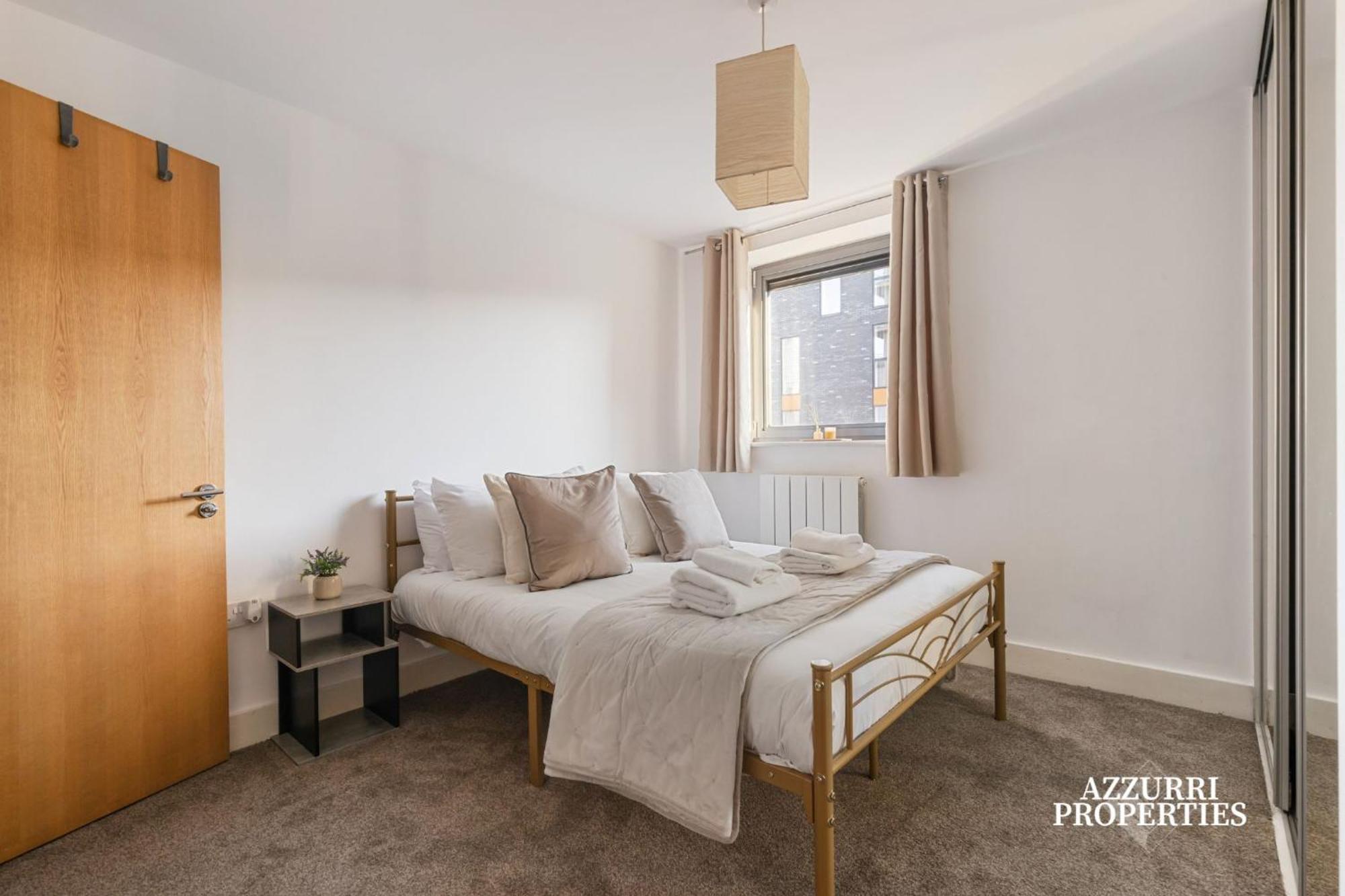Leilighet 2 Bed Only Five Minutes Walk From Crossharbour London