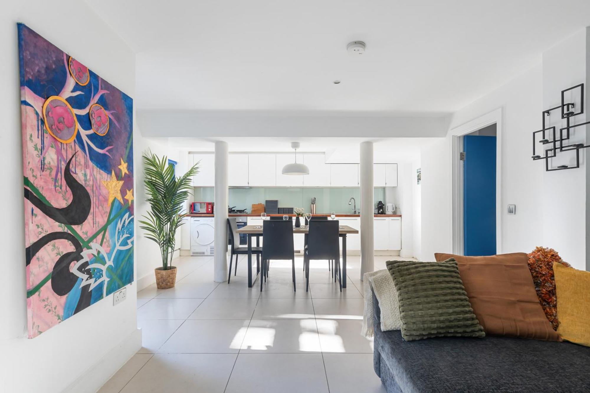 Abodess In Zone 1 - Bright And Modern 2bdr Near Euston London