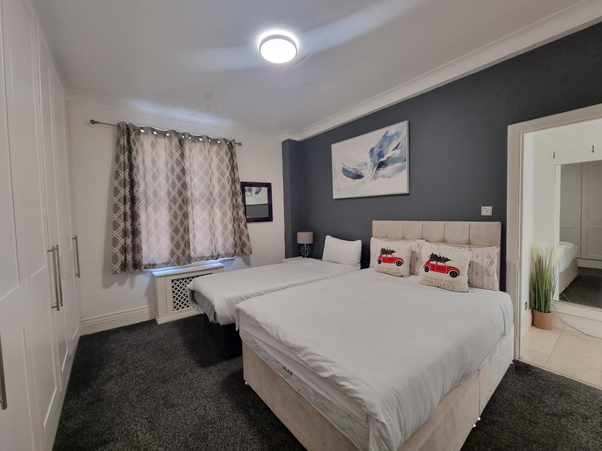 Apartment 4th Flr Fantastic 3 Bedroom Flat In W2-g15