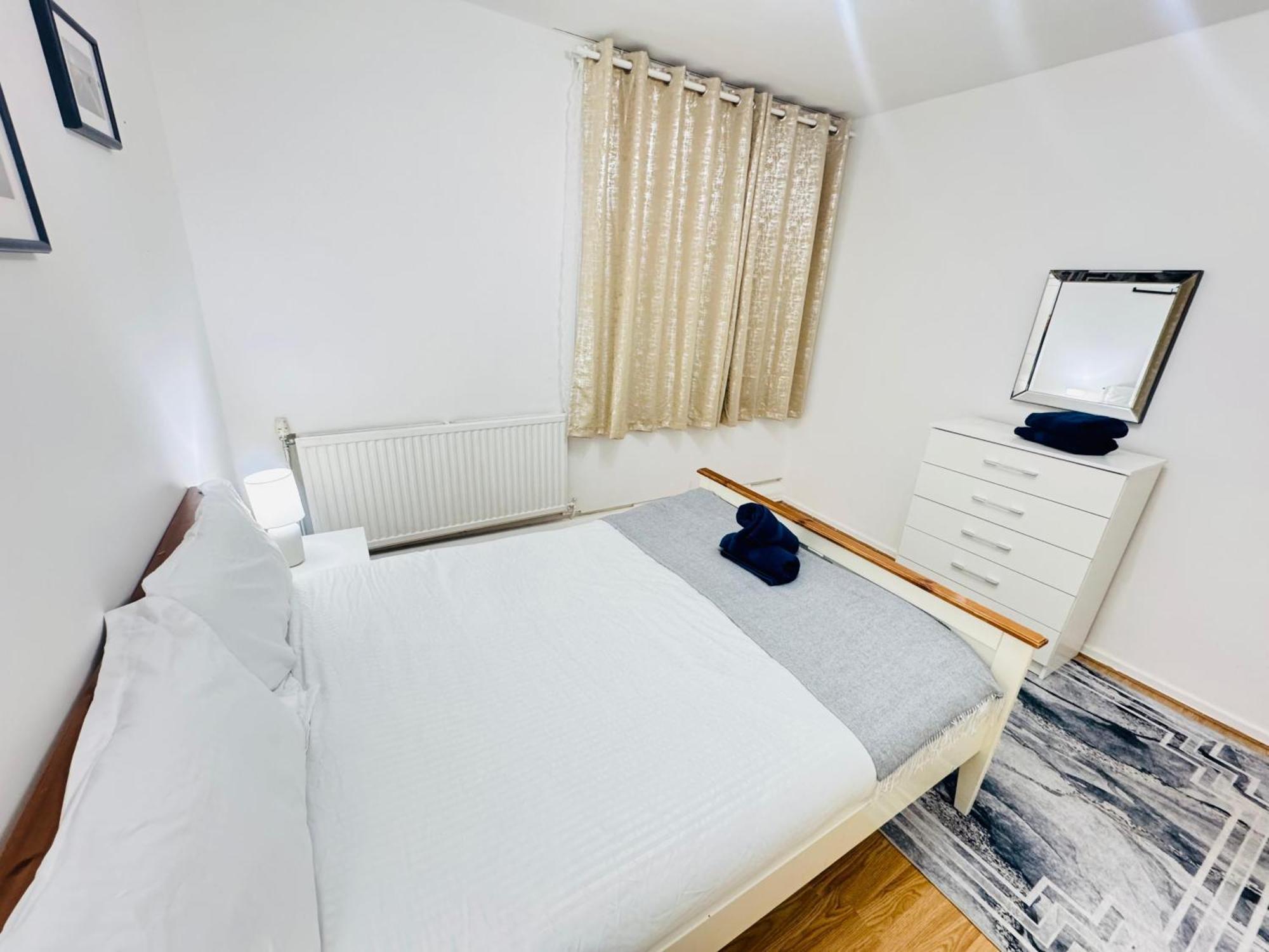 Two Bedroom In Paddington *