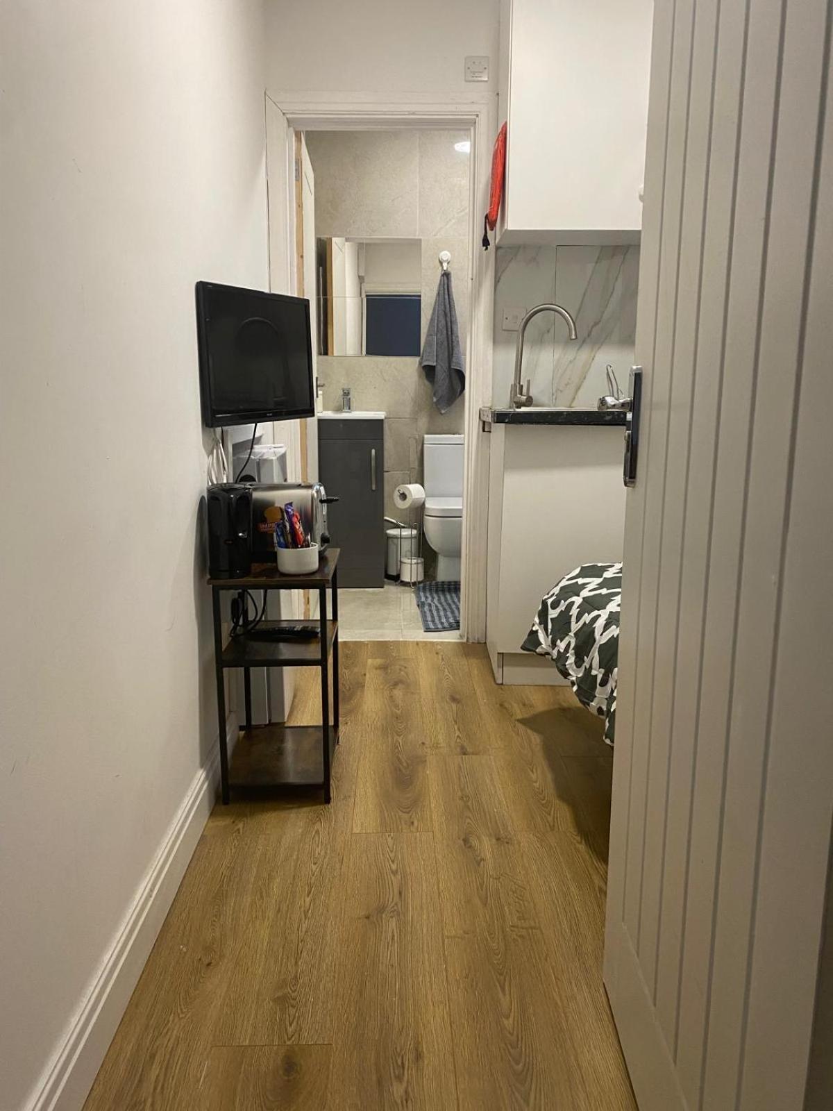 Homestay Comfy Private Wembley Stadium 6 Minutes Away