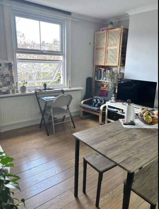 Lovely 1br Flat Near Notting Hill & Kensalrise Apartment *