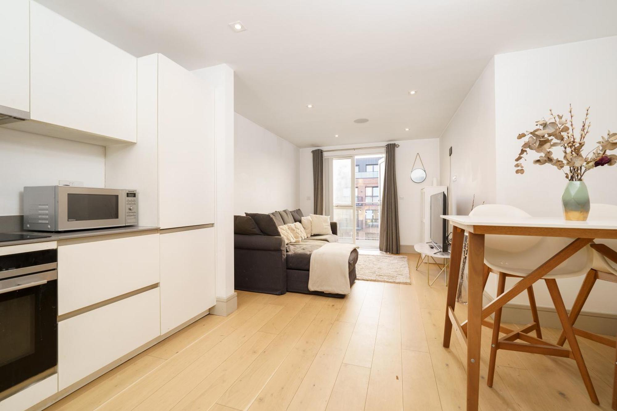 Apartment Luxury 1br Tottenham *