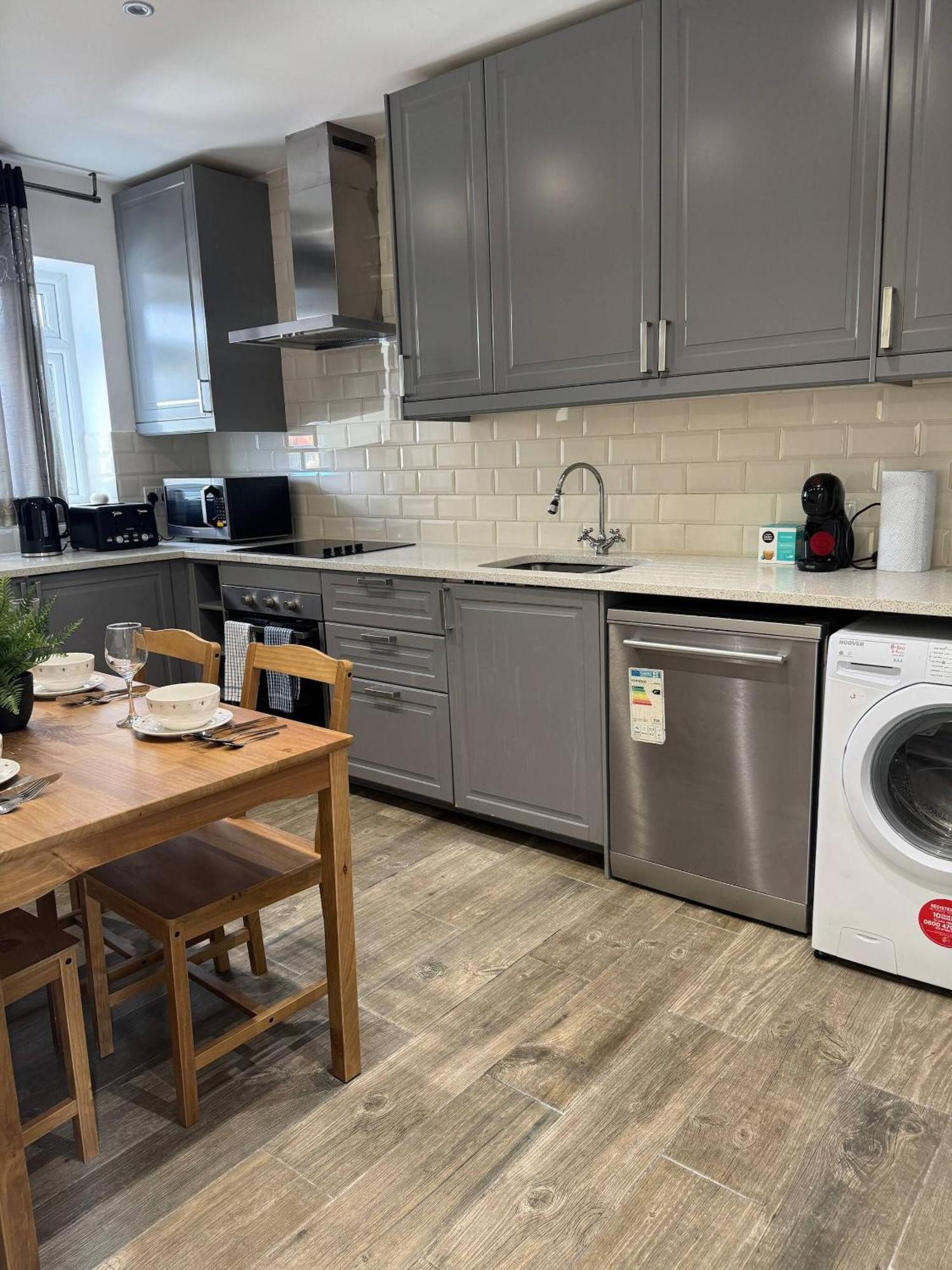 Apartment Beautiful 2 Bed Cricklewood *