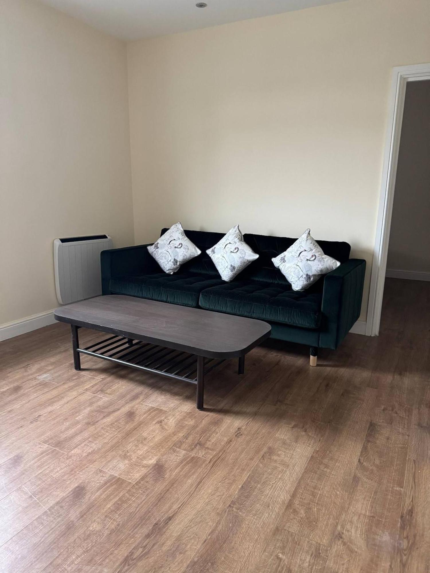Apartment Beautiful 2 Bed Cricklewood *