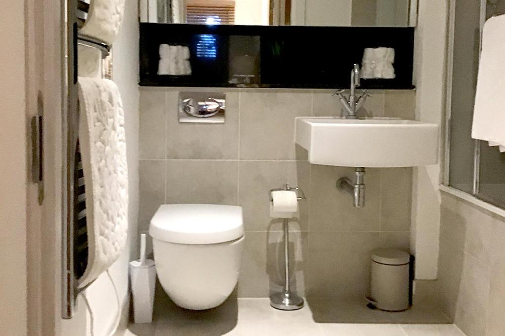 5 Regal House Apartment