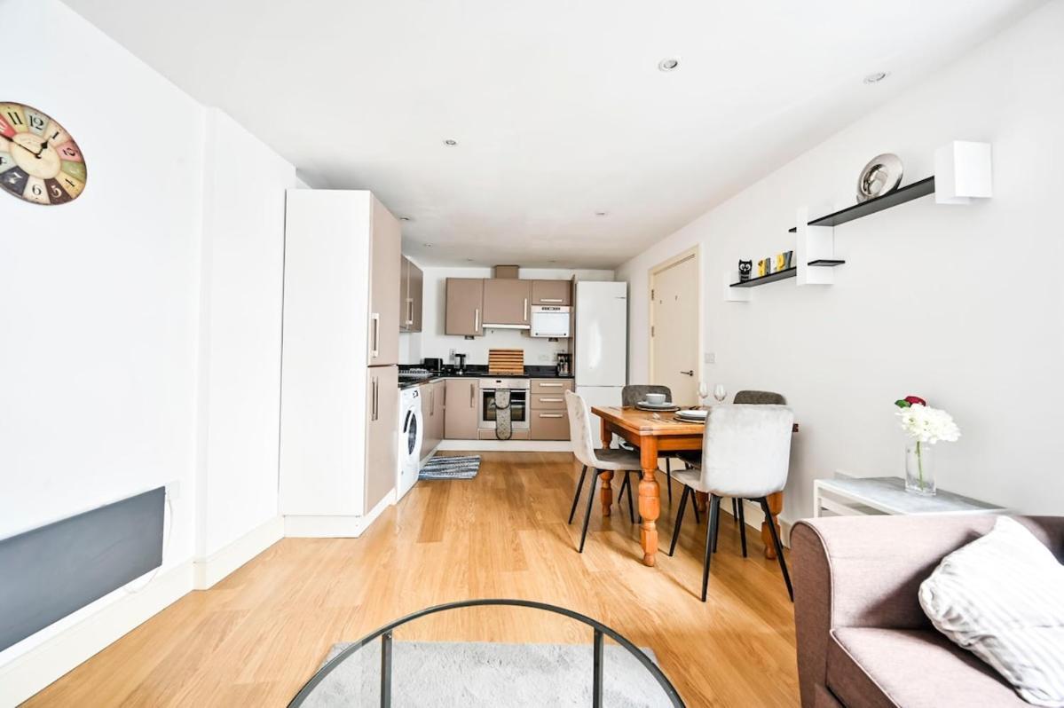Bridge, Borough Market Apartment