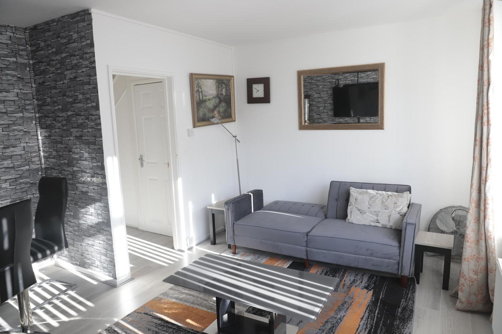 Maitland Luxury 2 Bedroom Greenwich With Good Living Space Sleeps 5 Guest- 1 Minute From Greenwich Dlr Station Apartment