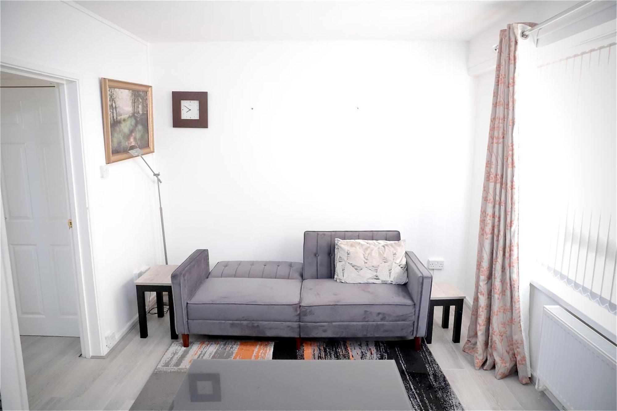 Maitland Luxury 2 Bedroom Greenwich With Good Living Space Sleeps 5 Guest- 1 Minute From Greenwich Dlr Station London