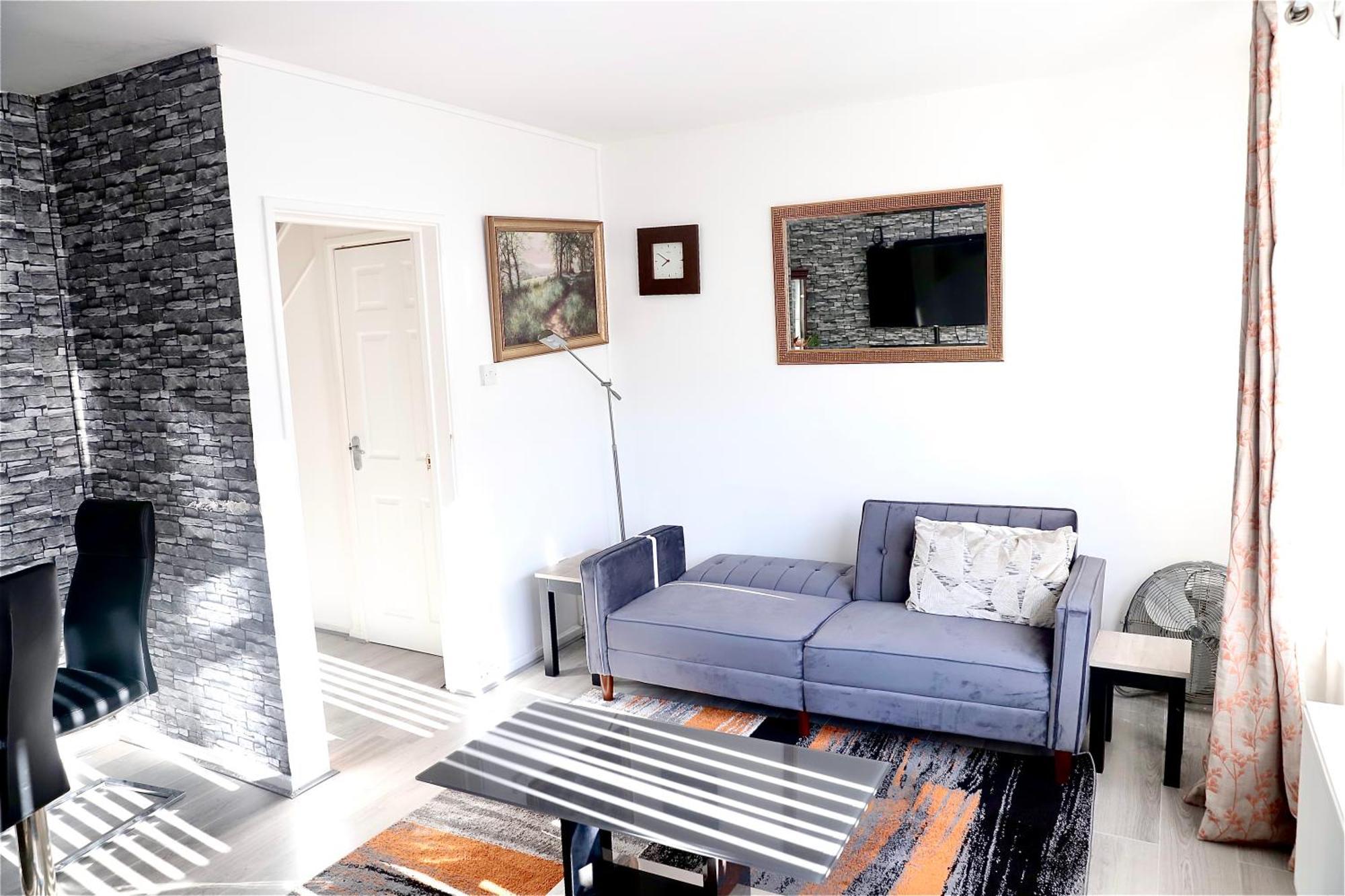 Maitland Luxury 2 Bedroom Greenwich With Good Living Space Sleeps 5 Guest- 1 Minute From Greenwich Dlr Station *