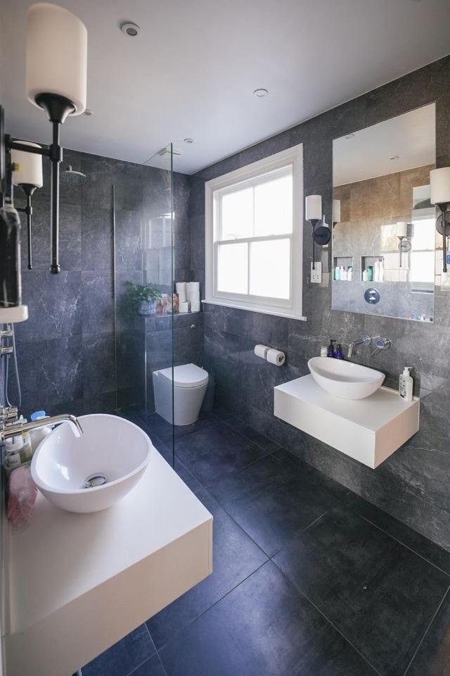 Stunning 5-bedroom House In The Heart Of London