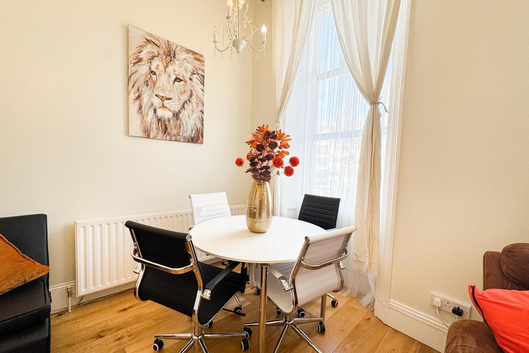 Mile End Road By Smart Corporate Apartment London