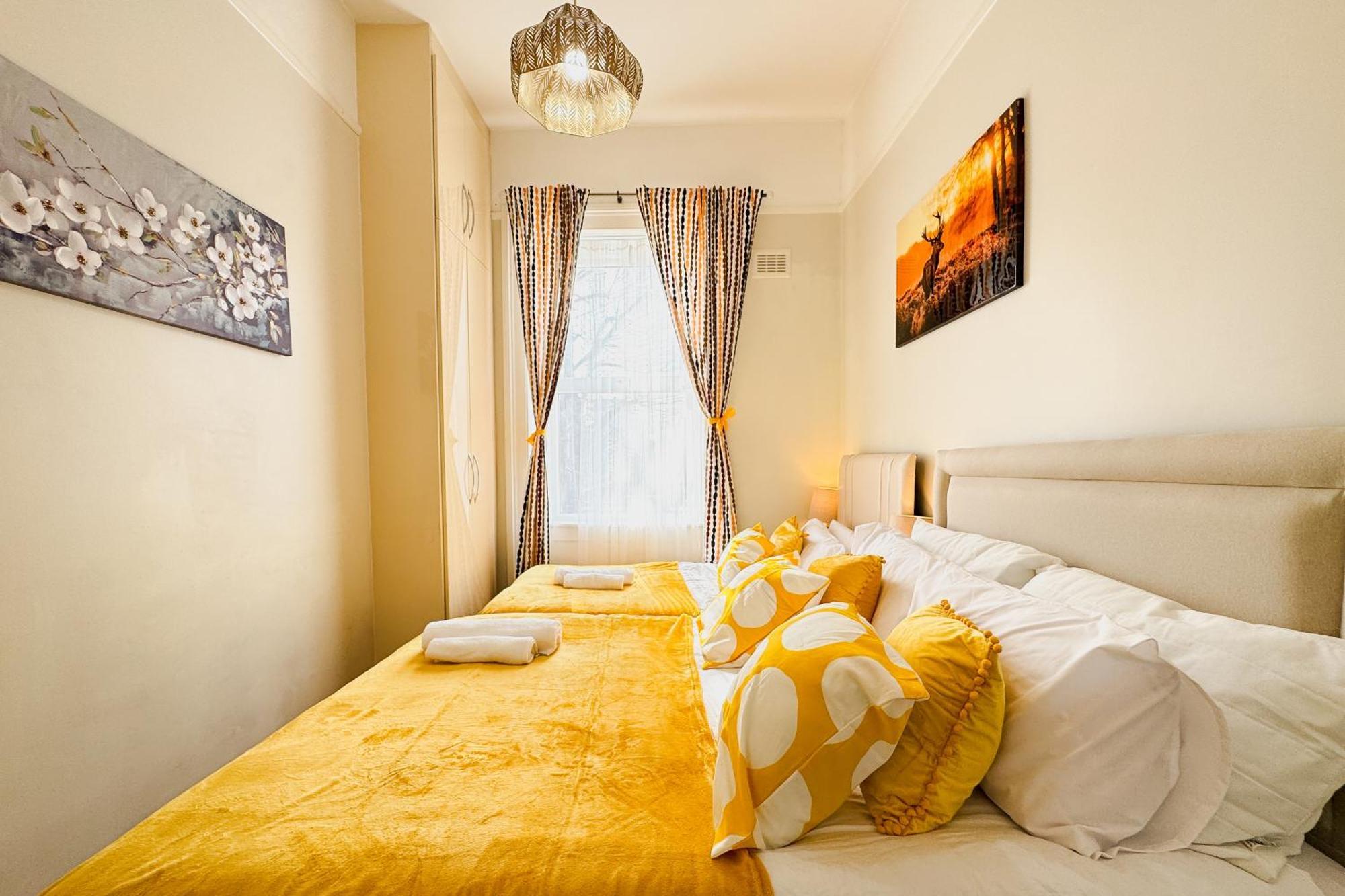 Apartment Mile End Road By Smart Corporate London