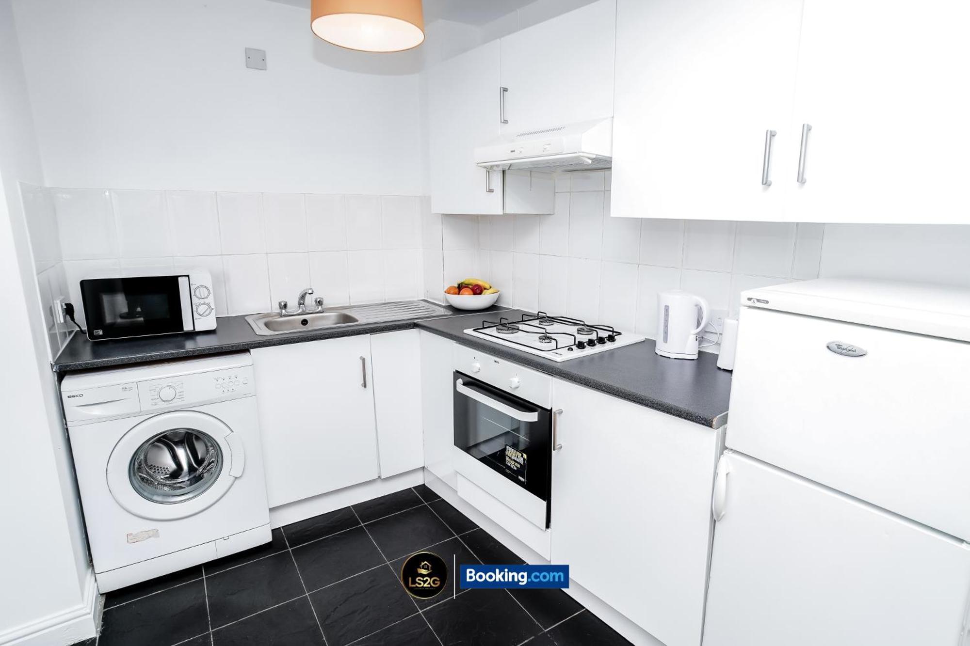 Cosy 2 Bedroom By Ls2g Short Lets & Serviced Greater *
