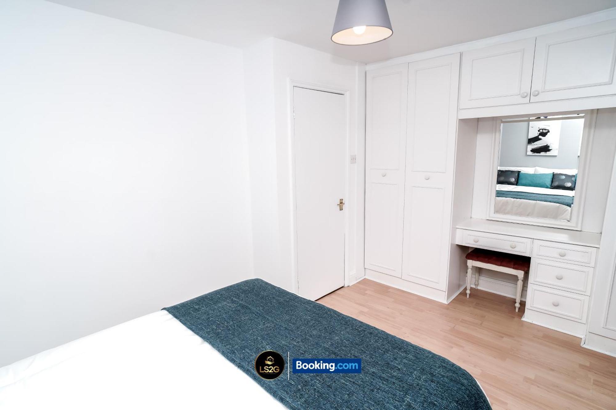 Cosy 2 Bedroom By Ls2g Short Lets & Serviced Greater Apartment London