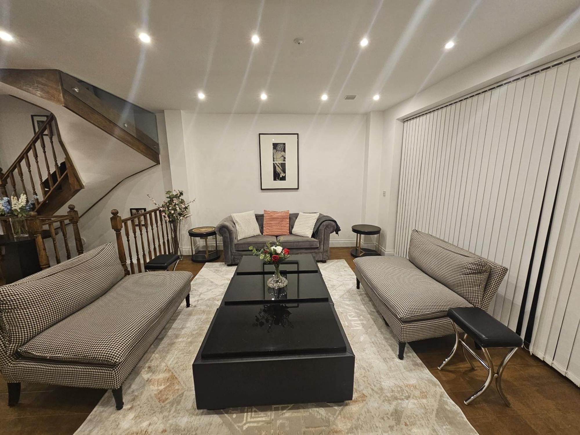 Holiday home Care London- Elegant & Central, Sloane Avenue, Chelsea