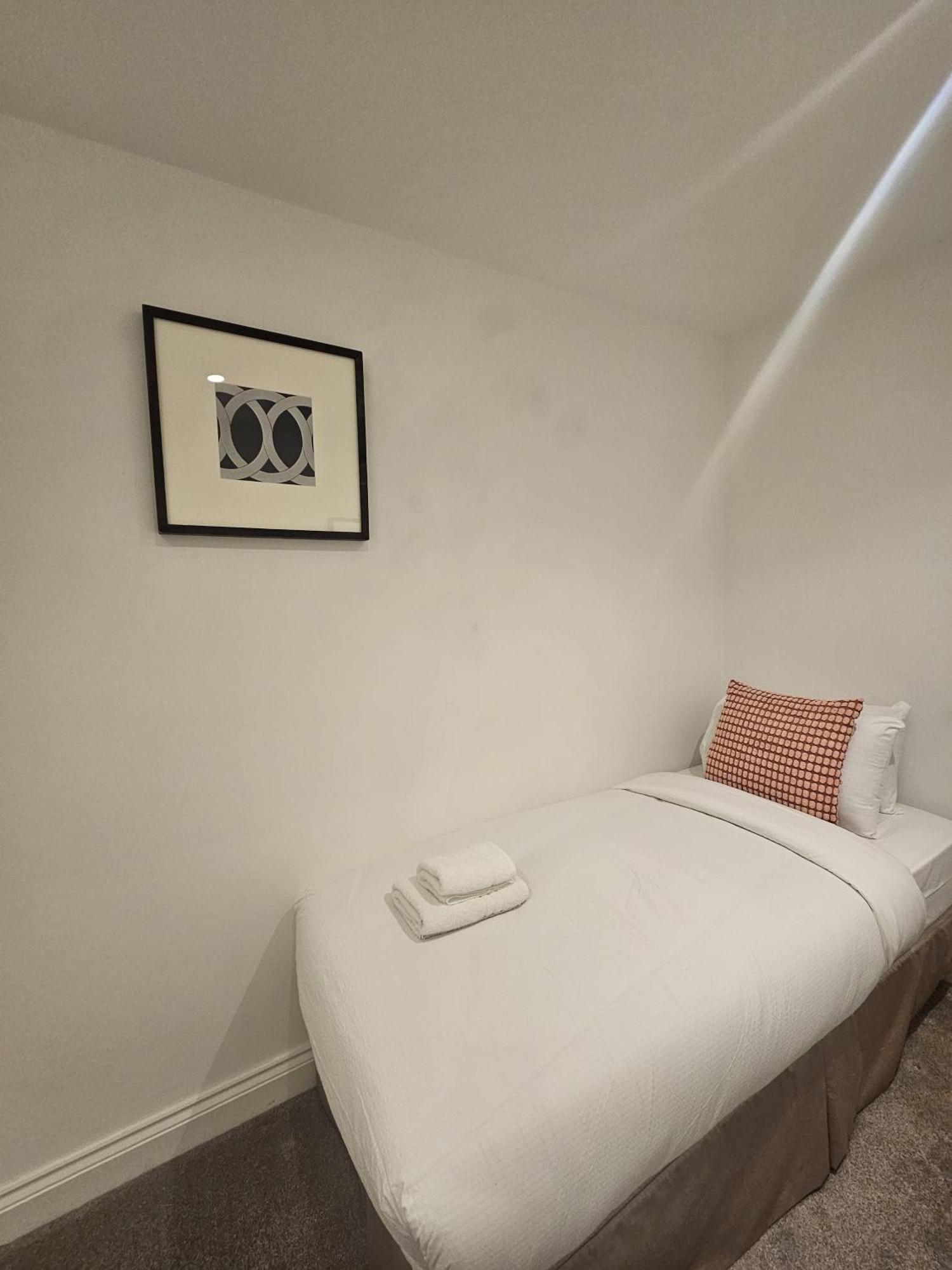 Care London- Elegant & Central, Sloane Avenue, Chelsea London