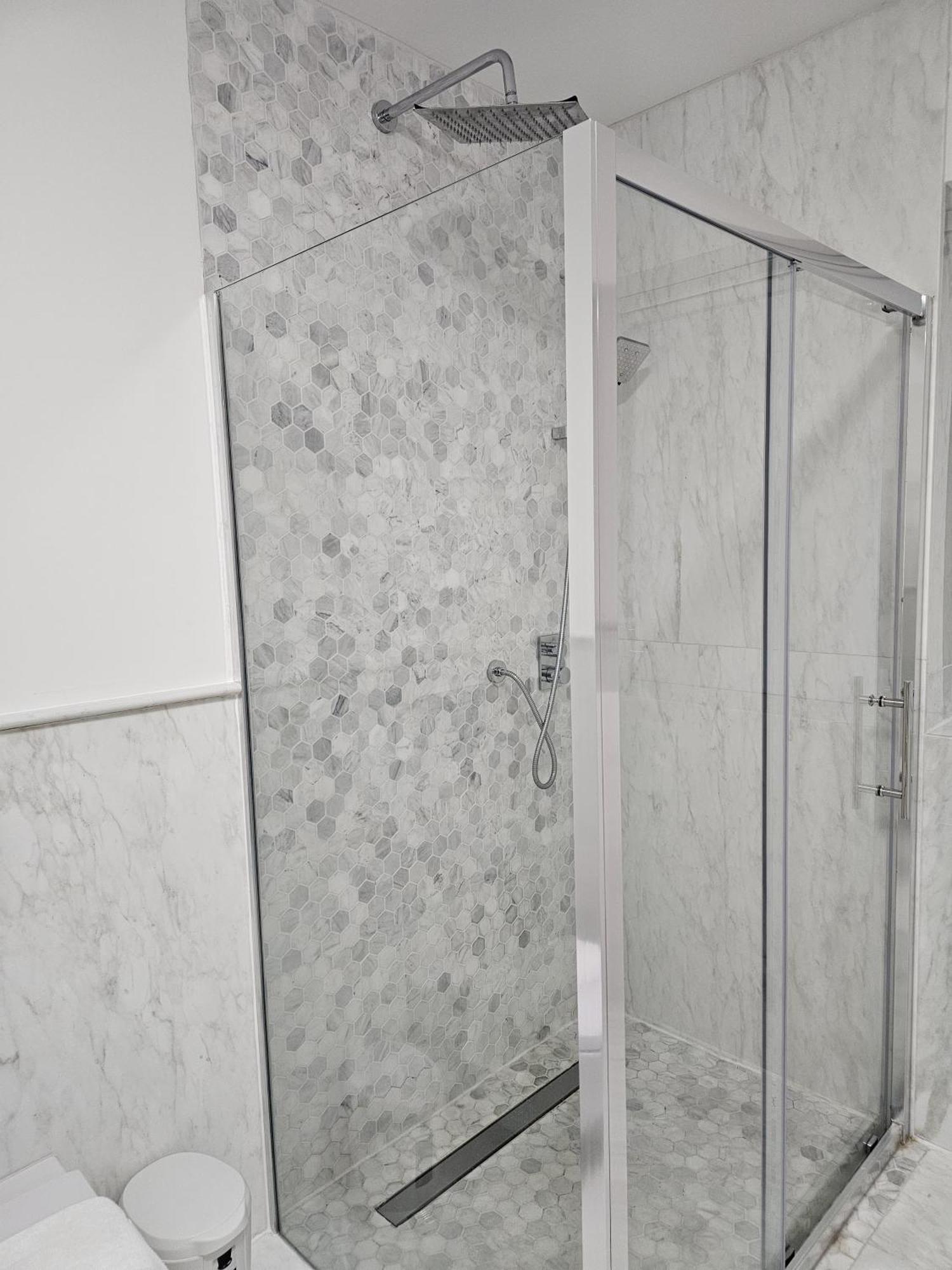 Care London- Elegant & Central, Sloane Avenue, Chelsea * London