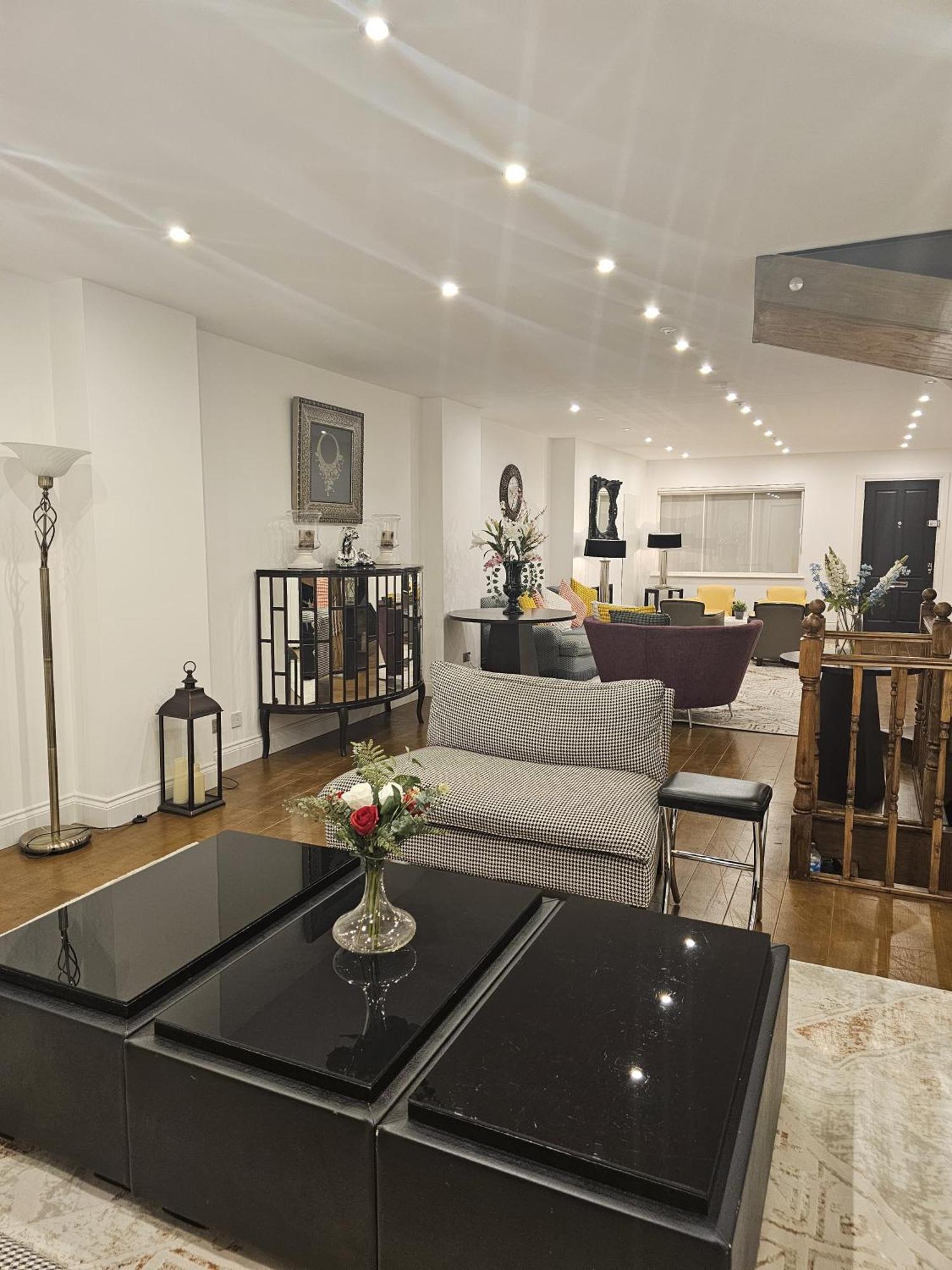 Care London- Elegant & Central, Sloane Avenue, Chelsea Holiday home *