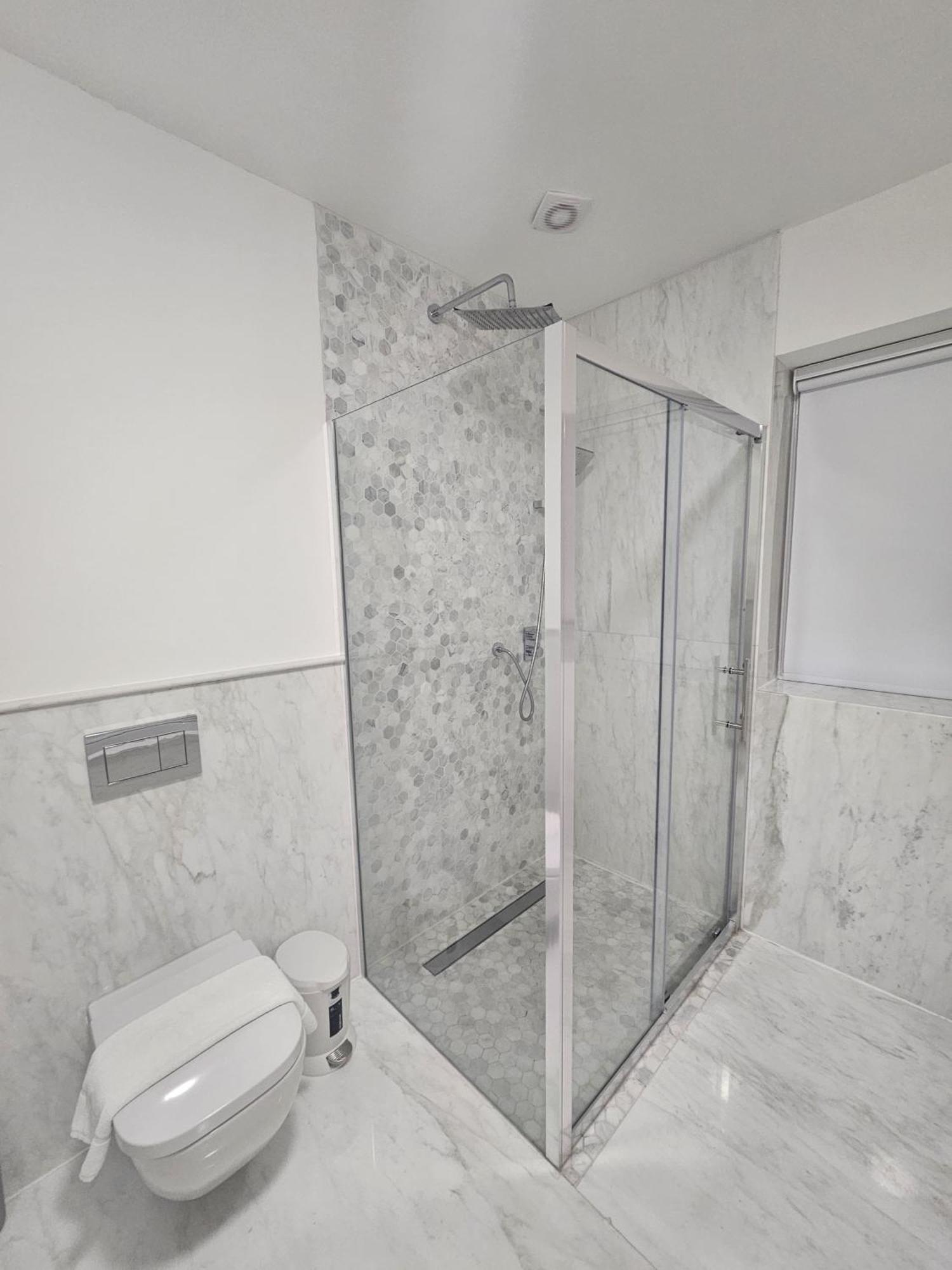 Holiday home Care London- Elegant & Central, Sloane Avenue, Chelsea *