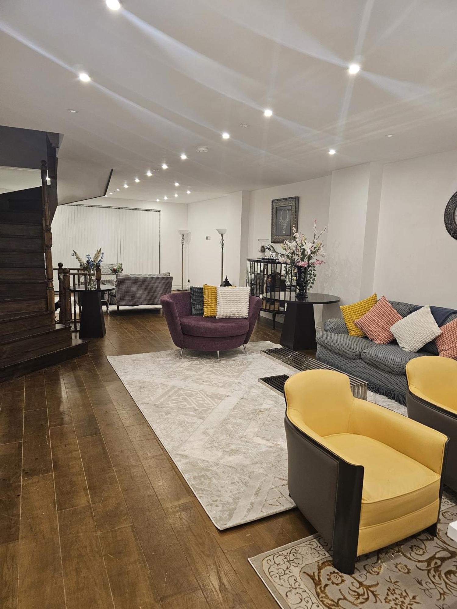Care London- Elegant & Central, Sloane Avenue, Chelsea Holiday home