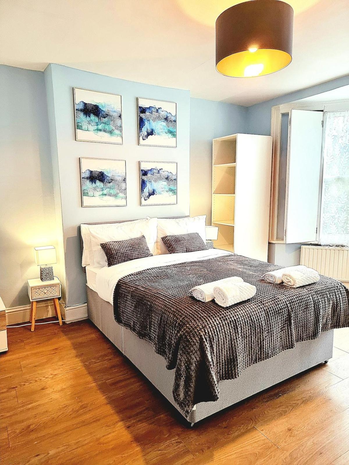 Apartamento Spacious 2 Bedroom-3 Mins Walk Tube, Hospital, Queen Mary Uni