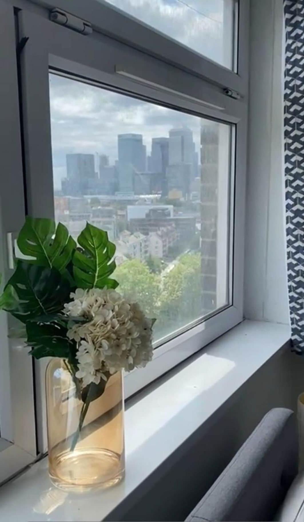 2 Bedroom - Breath Taking Views Canary Warf - Zone 2 Mile End * London