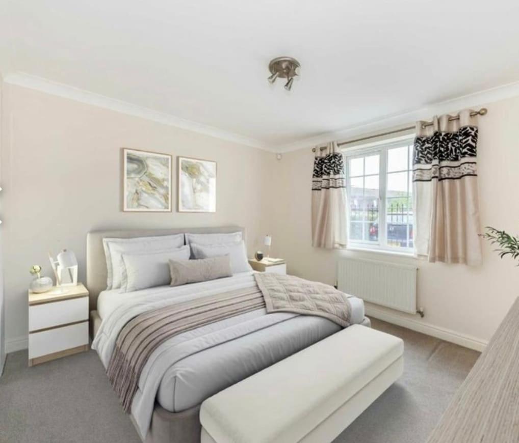 2-bedroom Flat, South Wimbledon * London