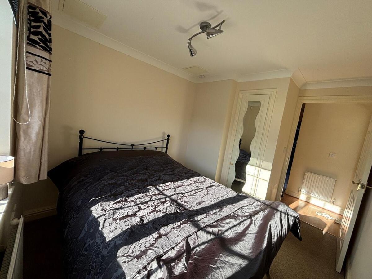 Apartment 2-bedroom Flat, South Wimbledon London