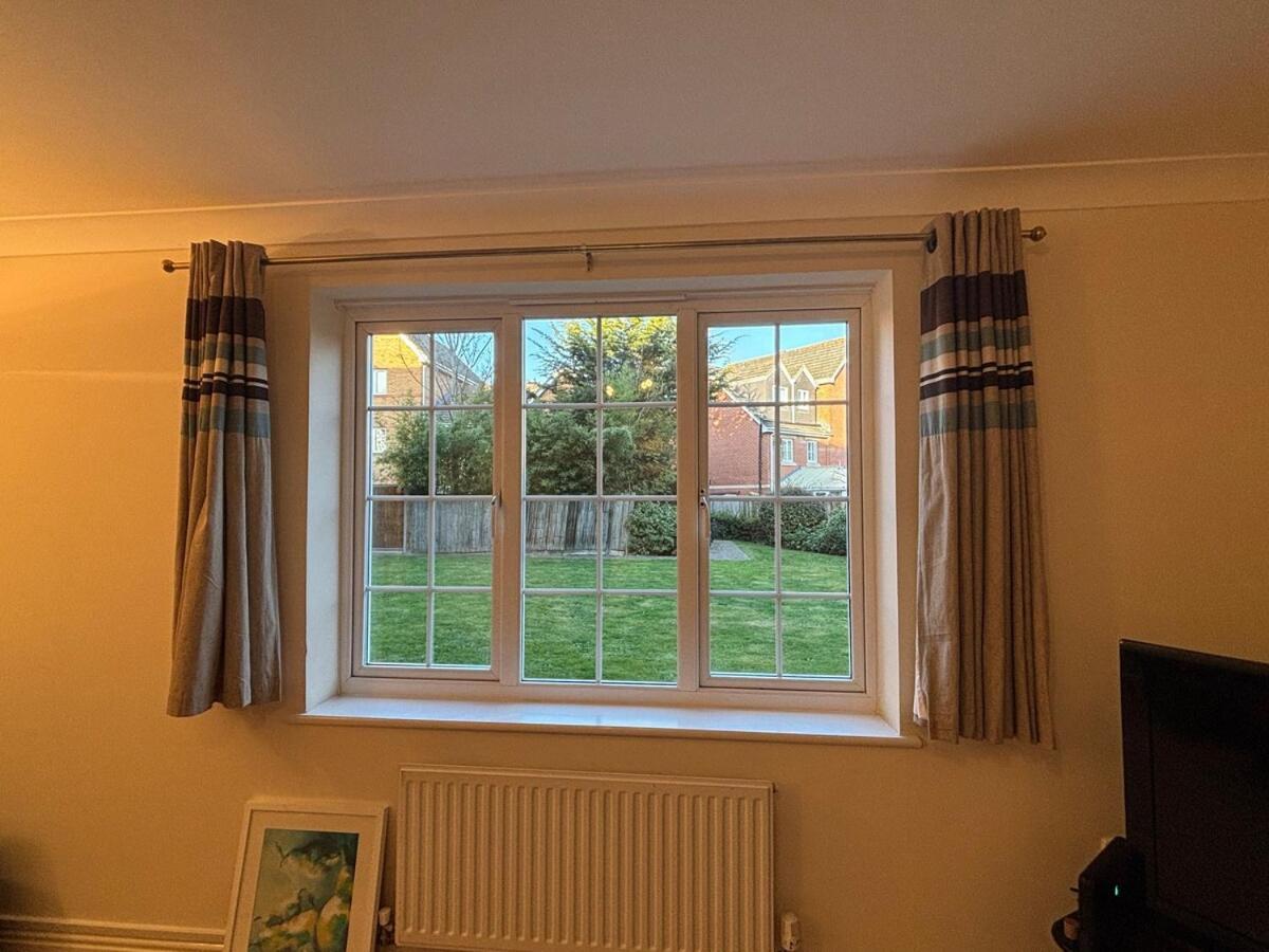 2-bedroom Flat, South Wimbledon Apartment