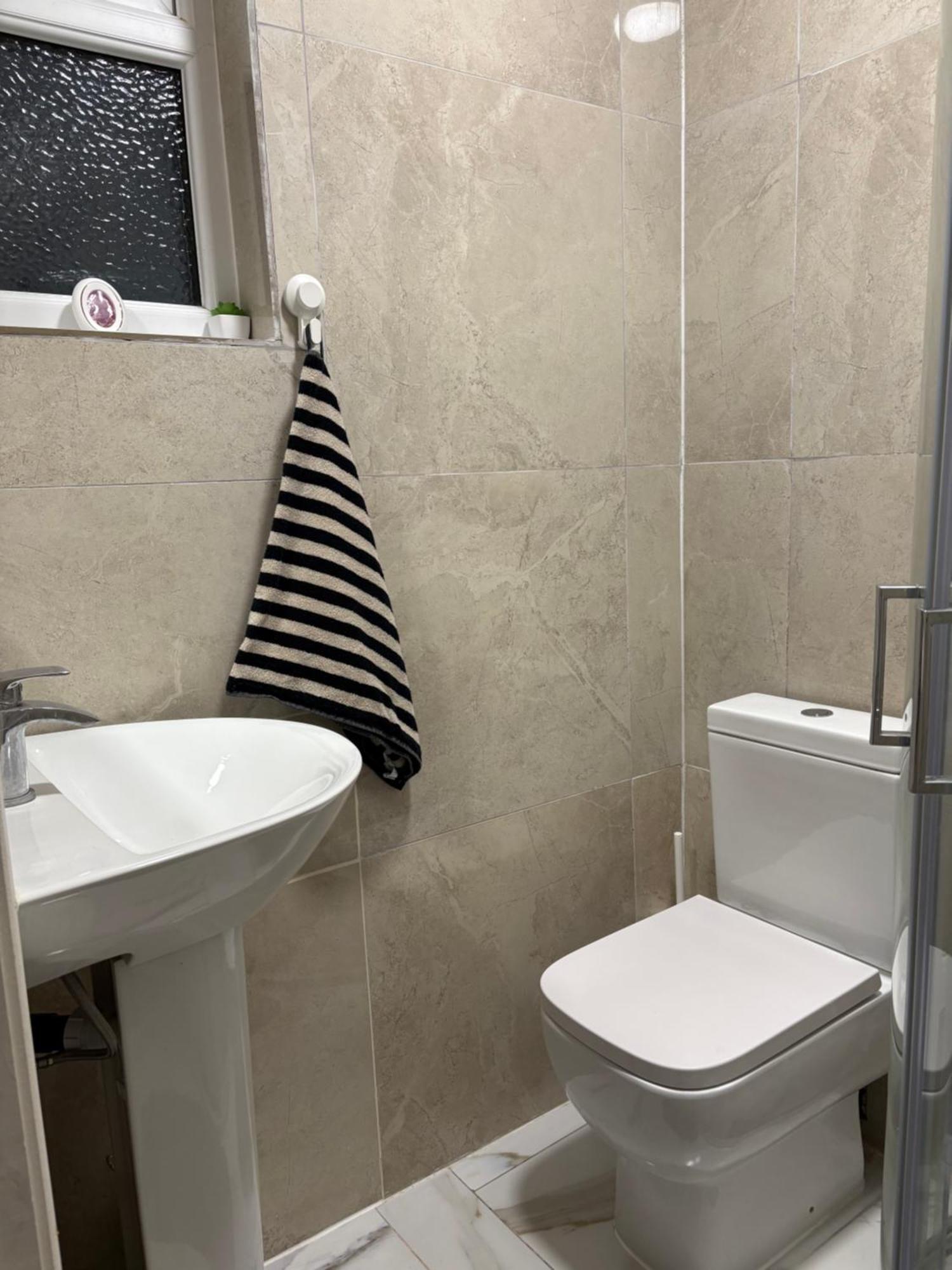 Homestay Comfy Private Wembley Stadium 6 Minutes Away London