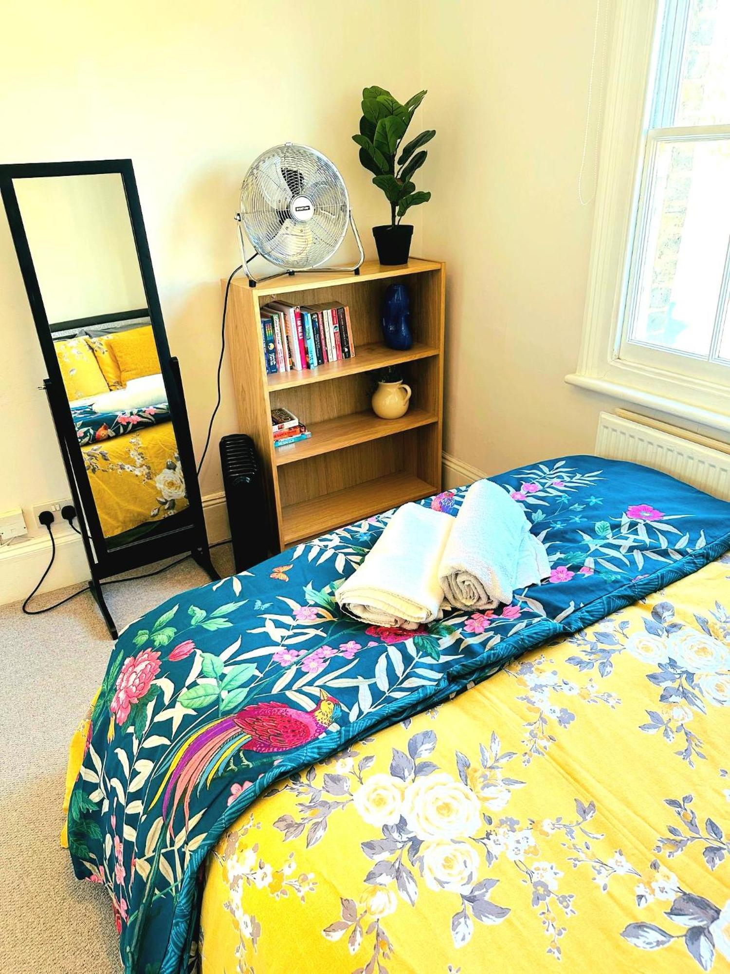 Lovely Around Kensington And Chelsea Locations W8 Sw5 Sw3 Sw10 By Ricky & Giustina London