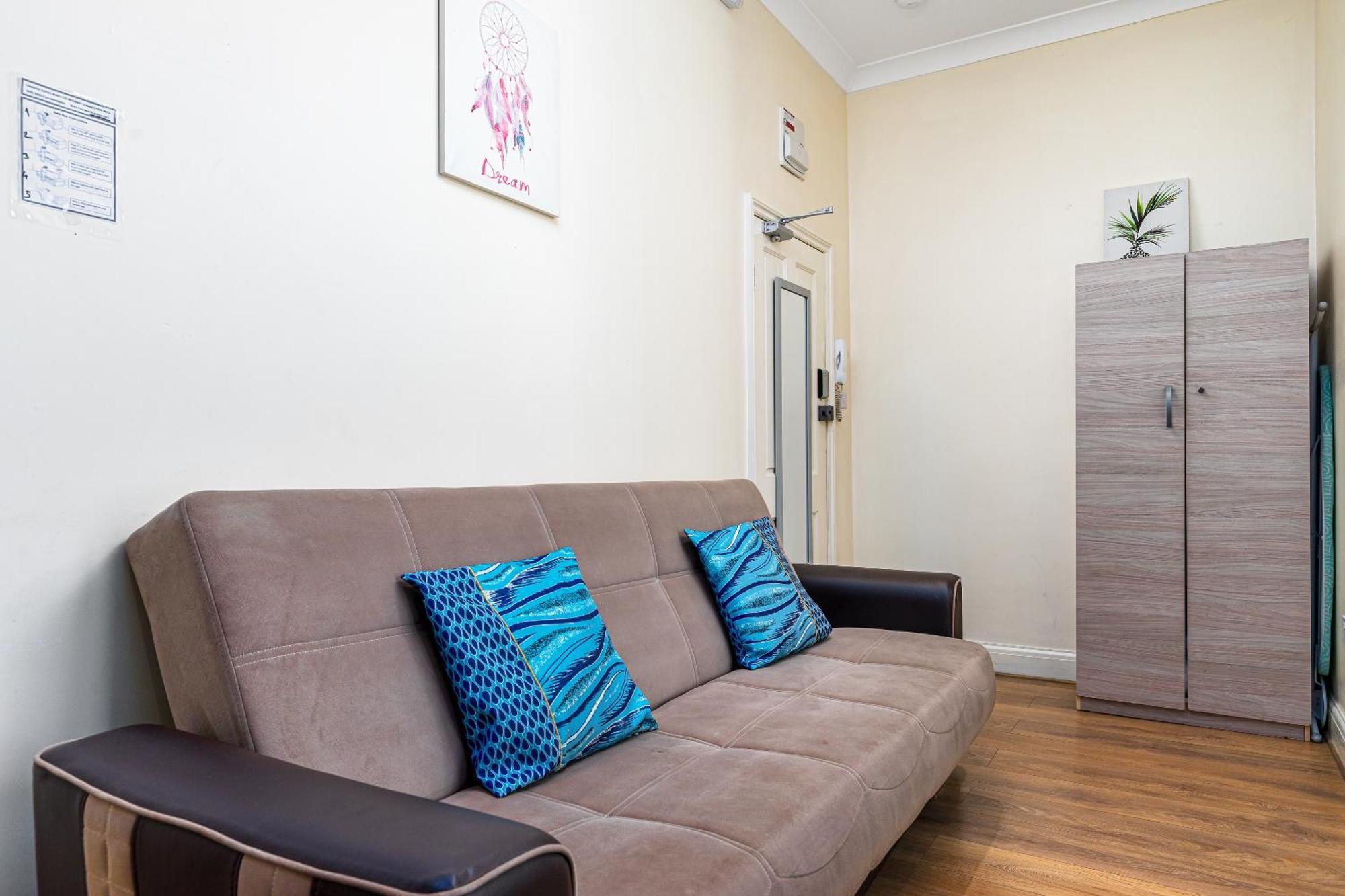 Camden Apartment *