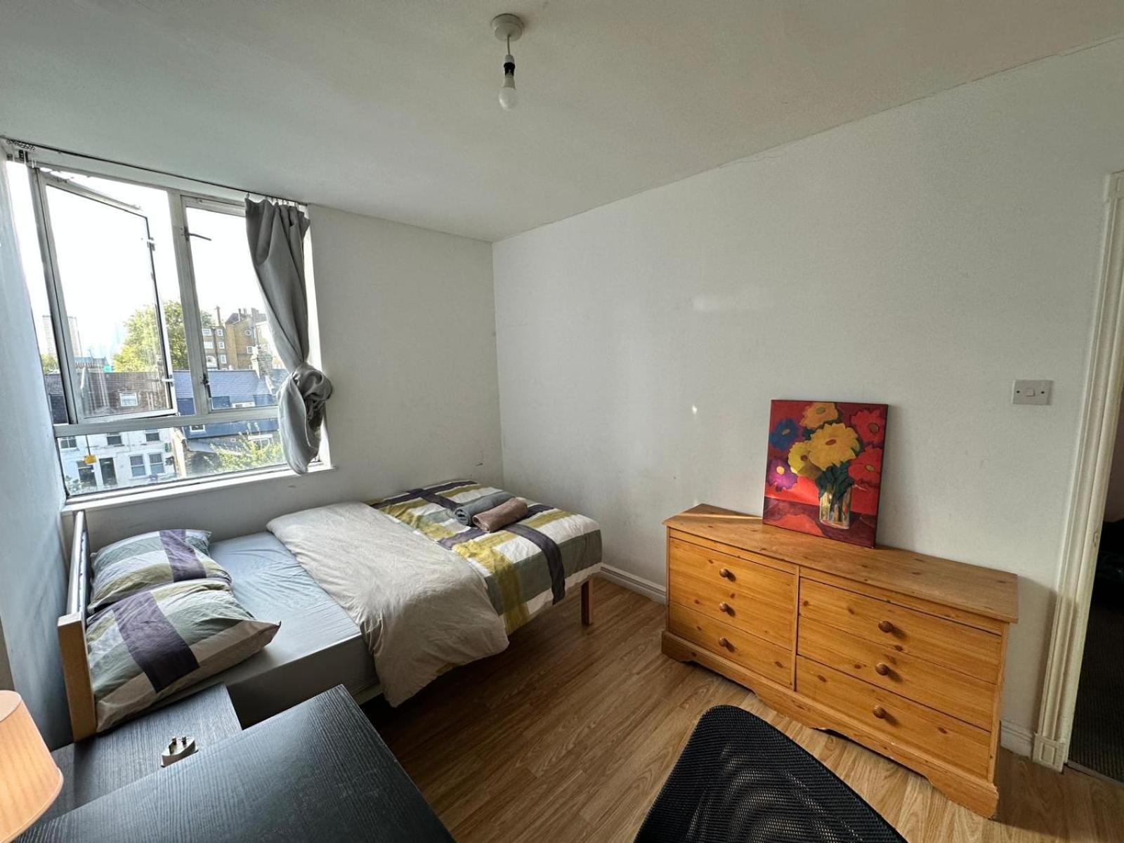 Renovu Houses In East London Guest house