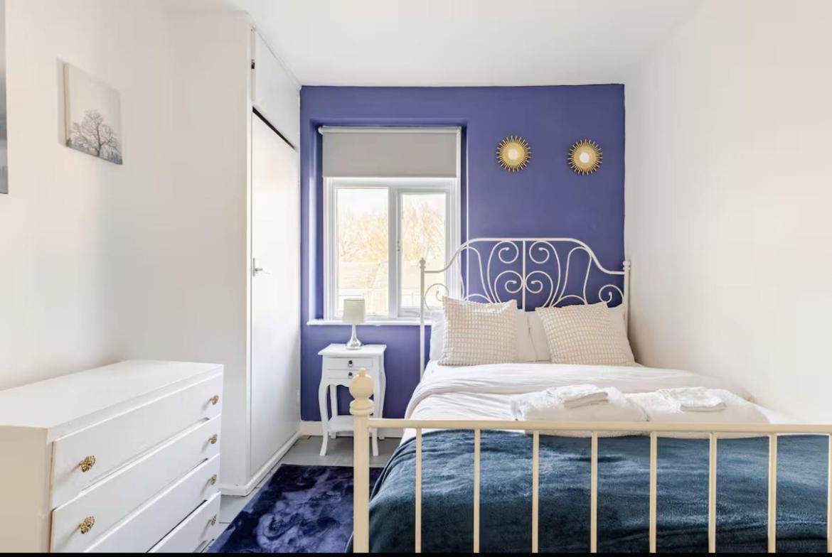 Camden - 10 Percent Reduced From Restaurant Bill Apartment London