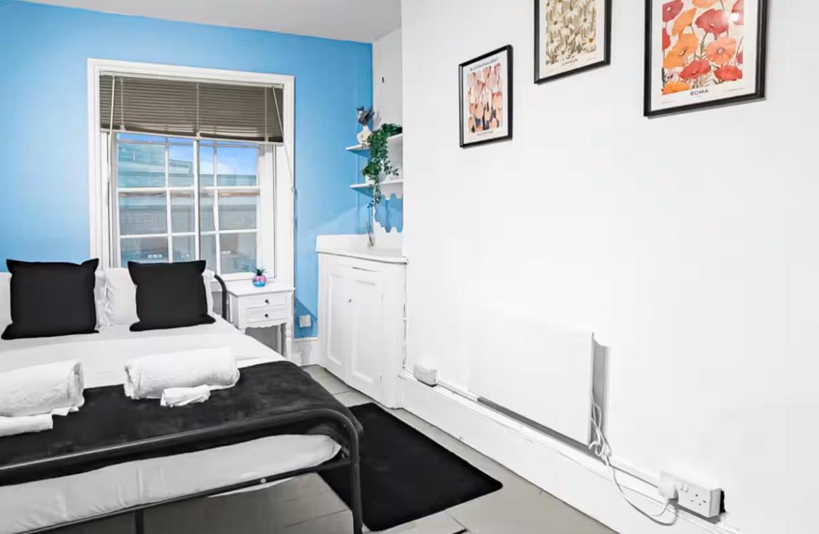 Camden - 10 Percent Reduced From Restaurant Bill Apartment London
