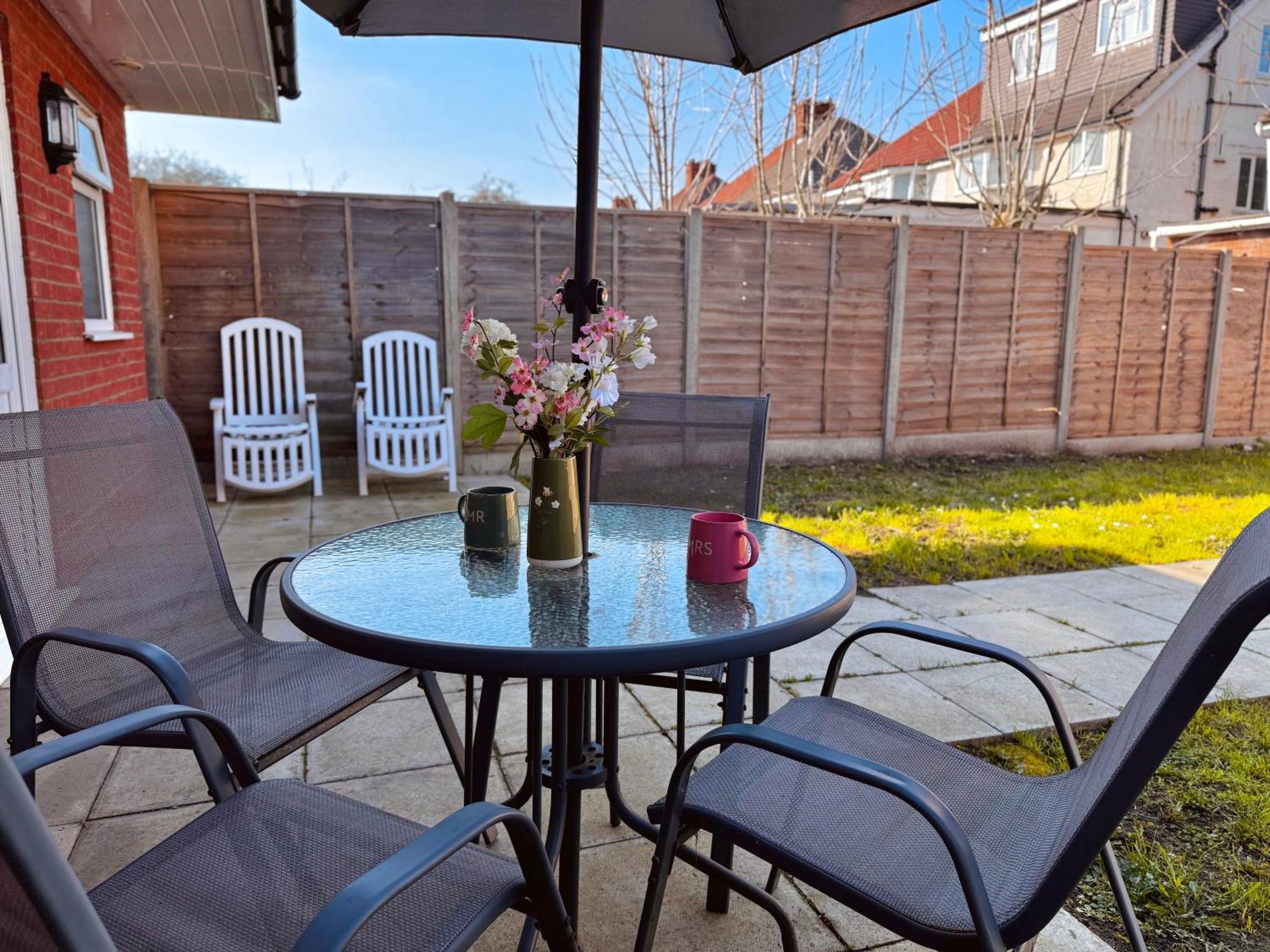 Apartment Garden 1-bed Flat 30min To Downtown & Free Parking