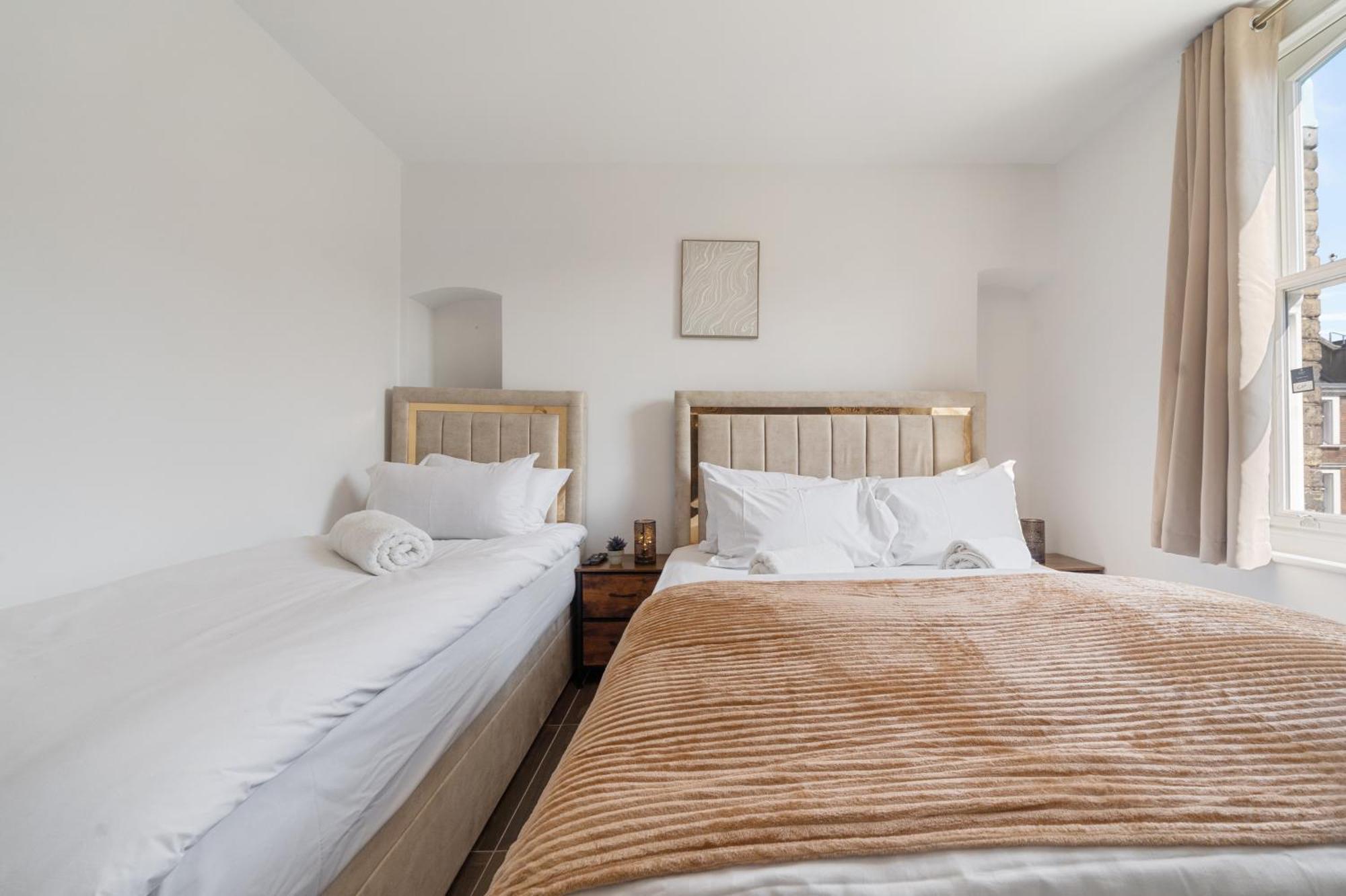 Stylish In The Heart Of Soho Your West End Escape! Gsg