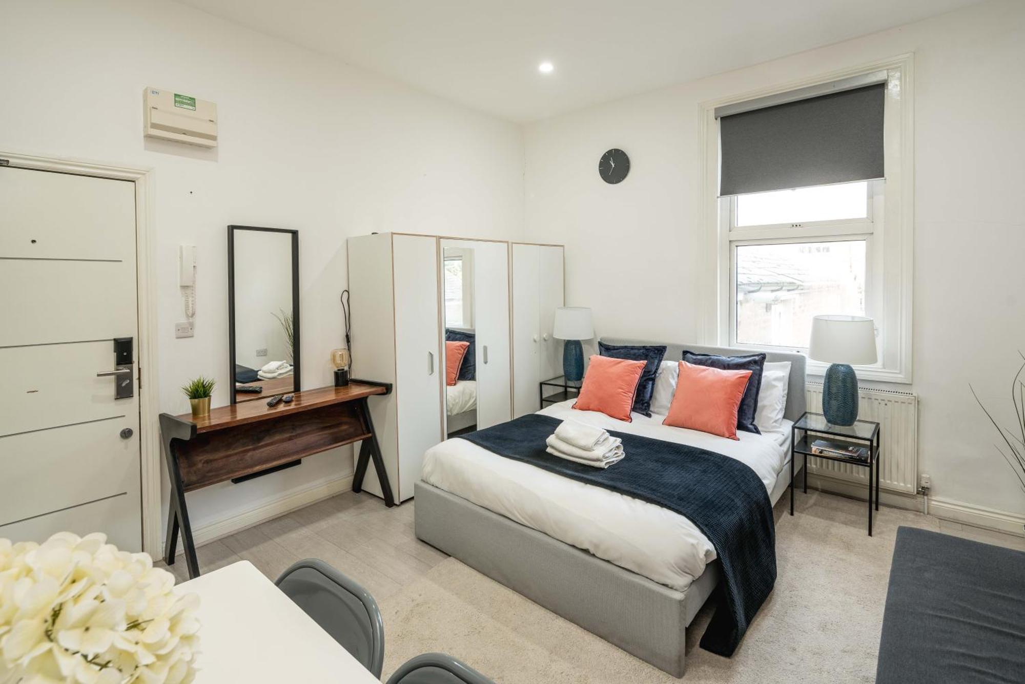 Stylish Flat For 2-4 By Kilburn & Hampstead Station Leilighet *