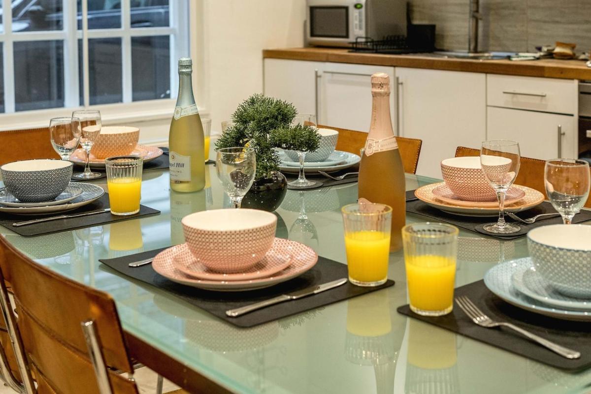 Villaer -air Con- 3bd Mews House - Kensington Palace! *