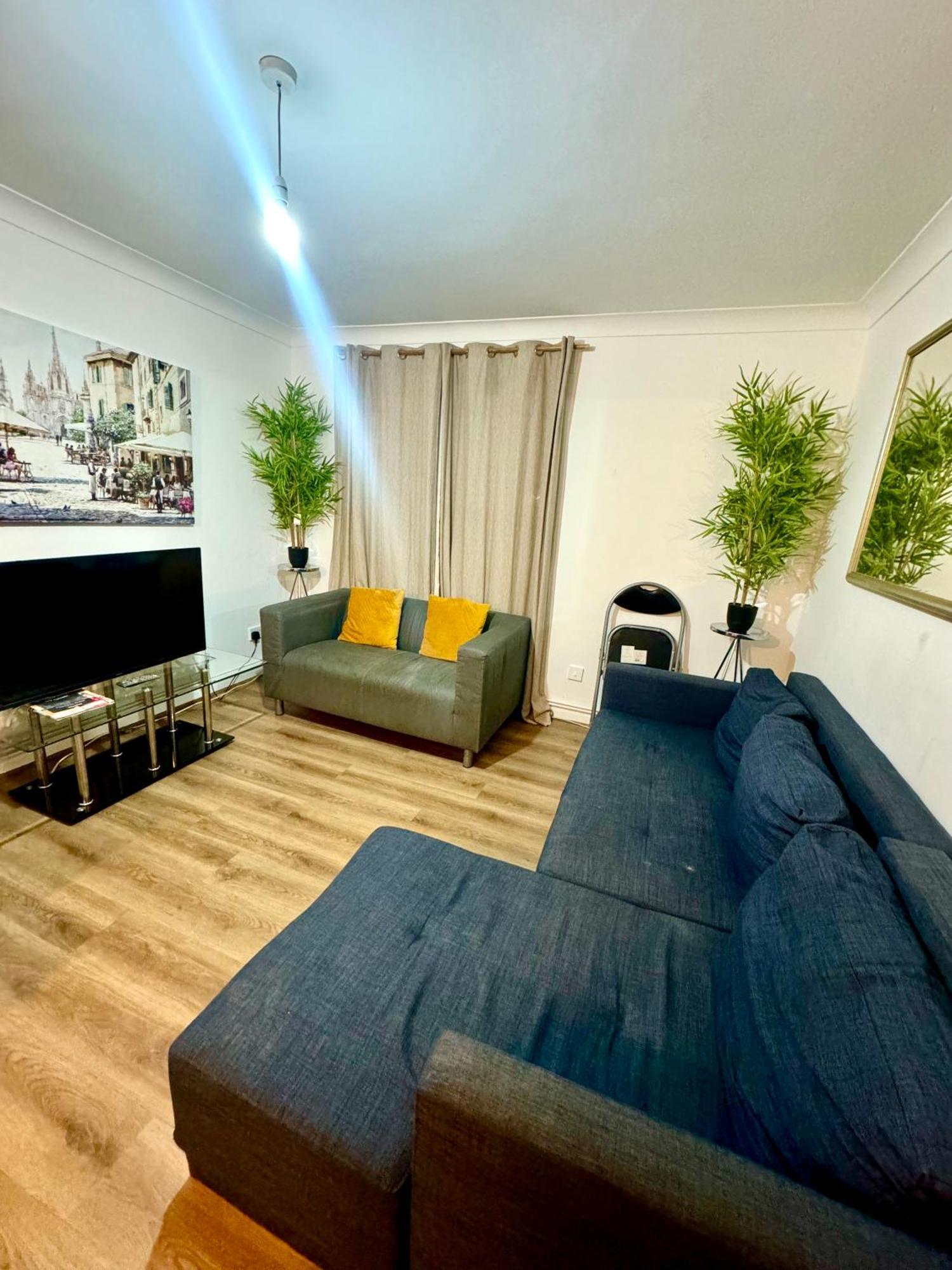 Canada Water Private 2 Beds Flat Apartment *