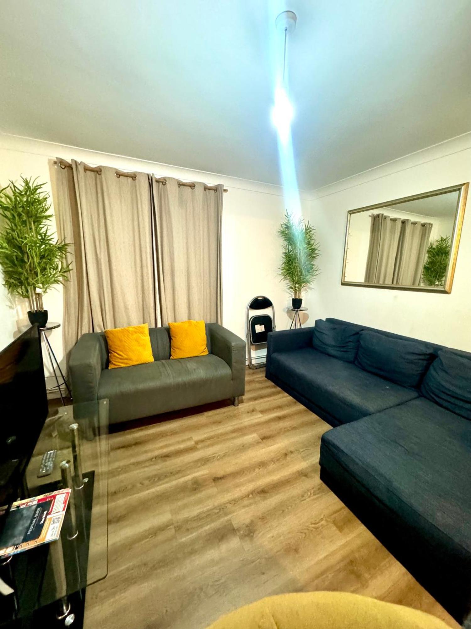 Canada Water Private 2 Beds Flat London