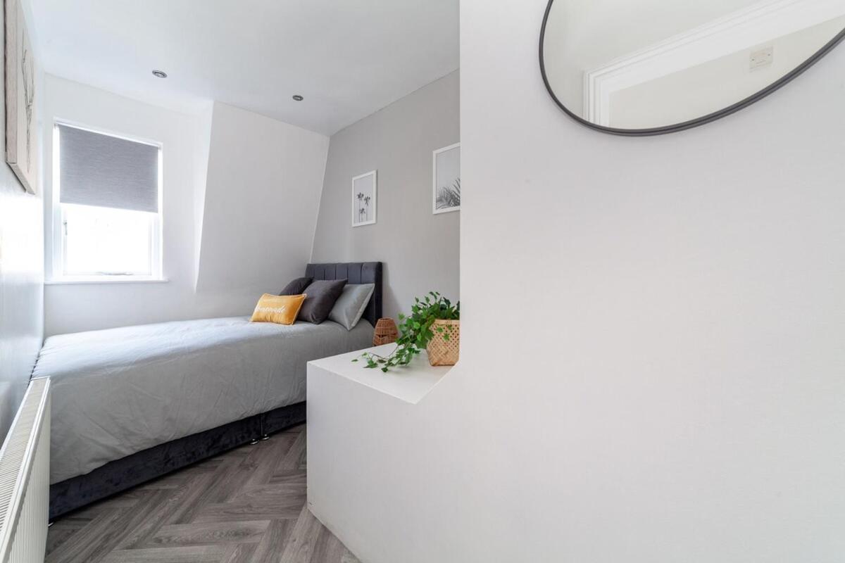 Lovely 2br Flat 5 Mins To Tube, Fullham * London
