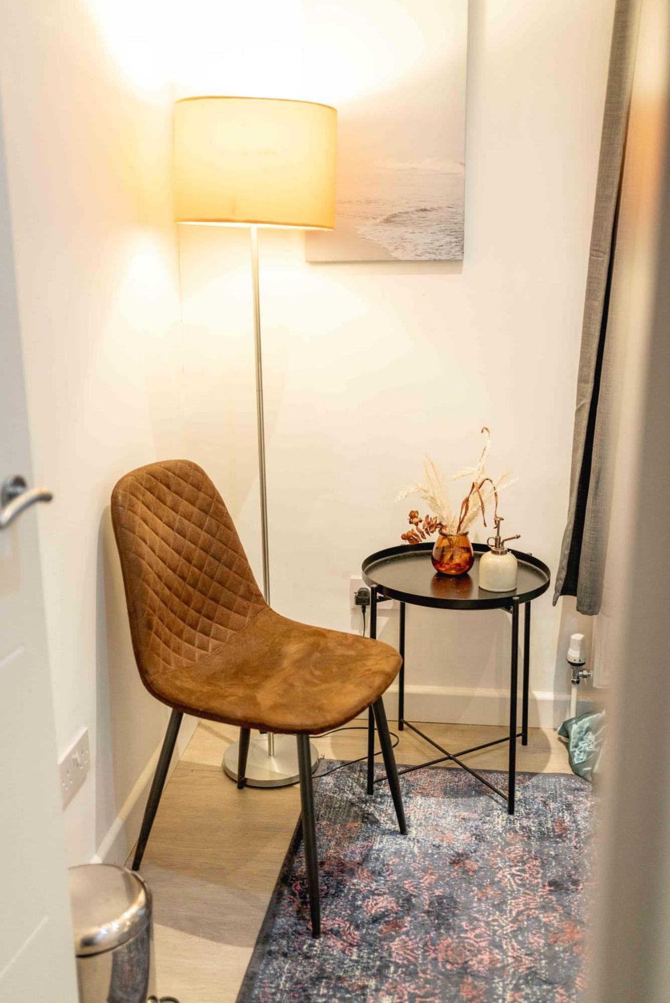 3bedrooms Next To Kilburn And Hampstead Station Apartment