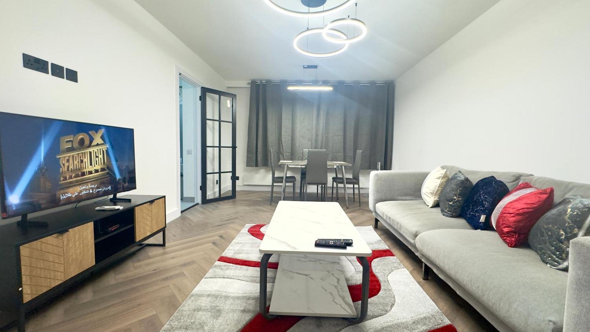 Apartment Luxury 2 Bedroom By Aljoori *
